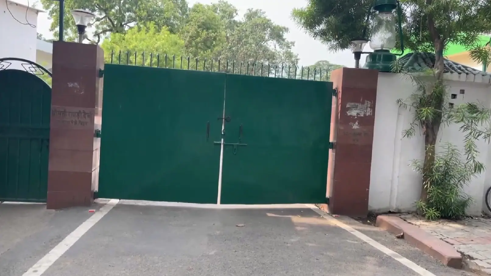 Govt withdraws Z-plus cover of Lalu Yadav, Rabri Devi. How much does the VIP protection cost taxpayers?