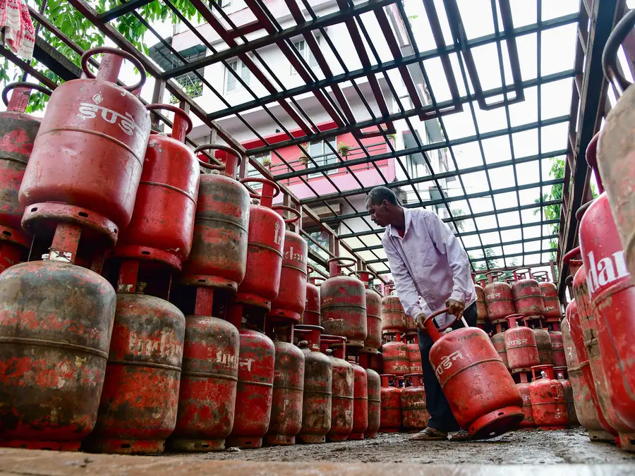India’s LPG prices among lowest in world despite global energy crisis – Here’s how