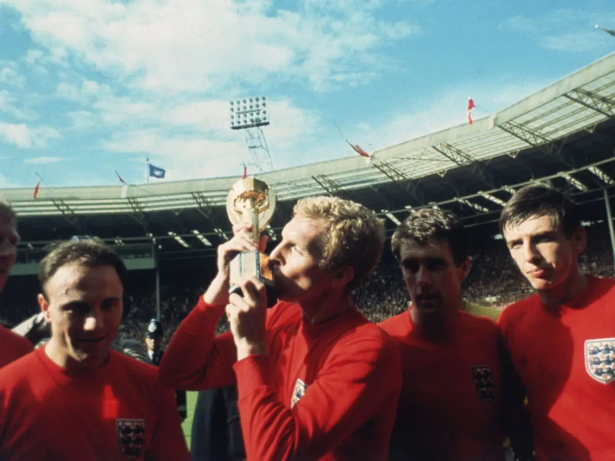 1 Time – England and Spain