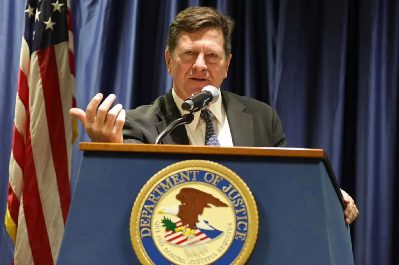 Trump nominates former SEC Chairman Jay Clayton to replace Tulsi Gabbard as next director of national intelligence