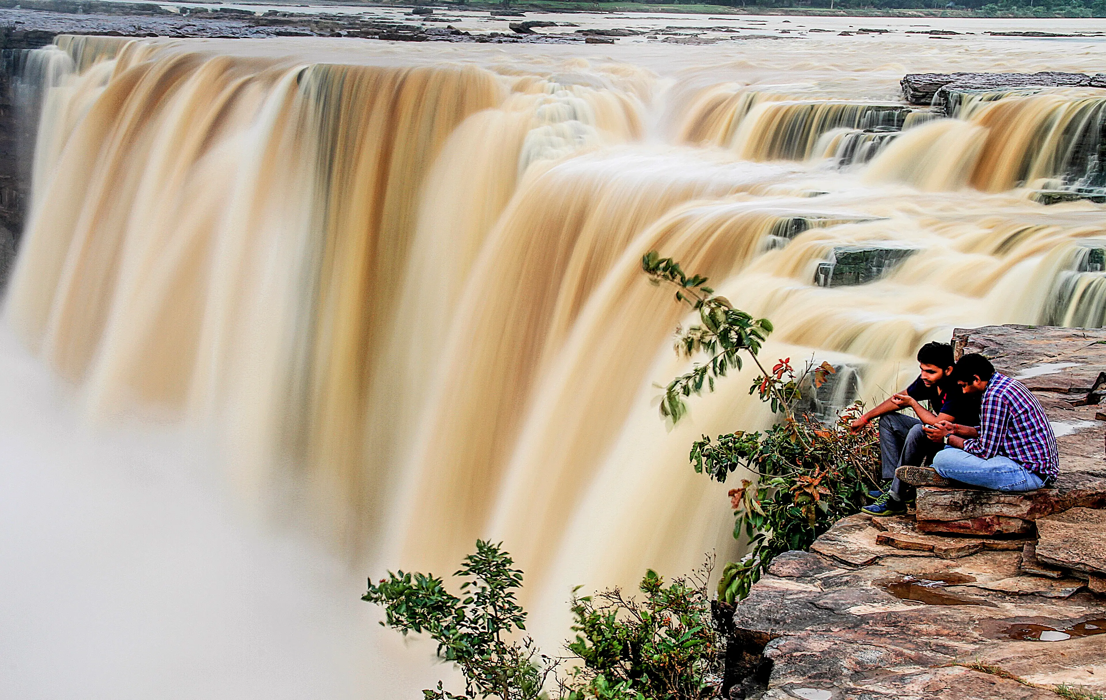 Why is this waterfall called the Niagara of India?