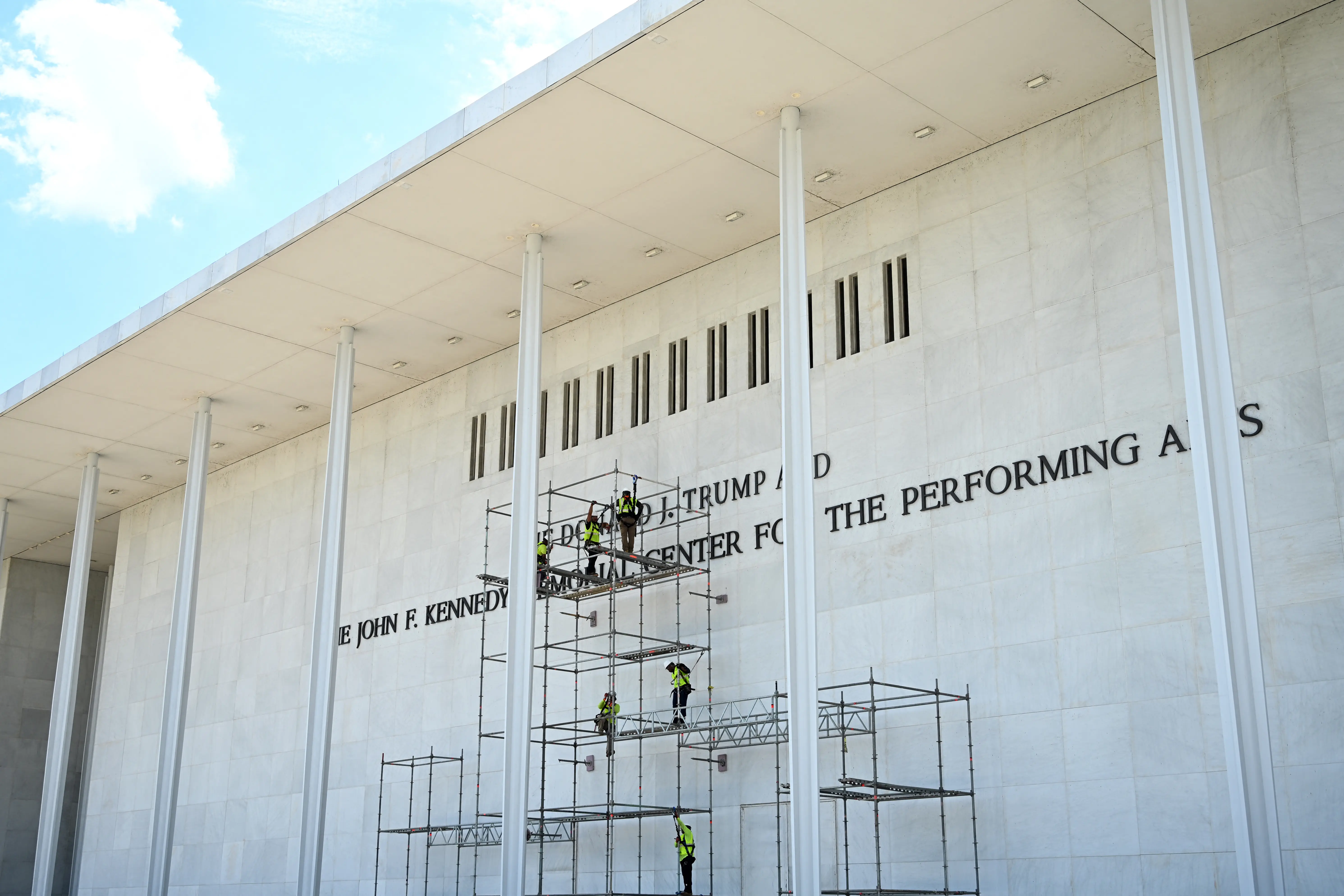 Trump's name set to come off Kennedy Center after court refuses to halt order