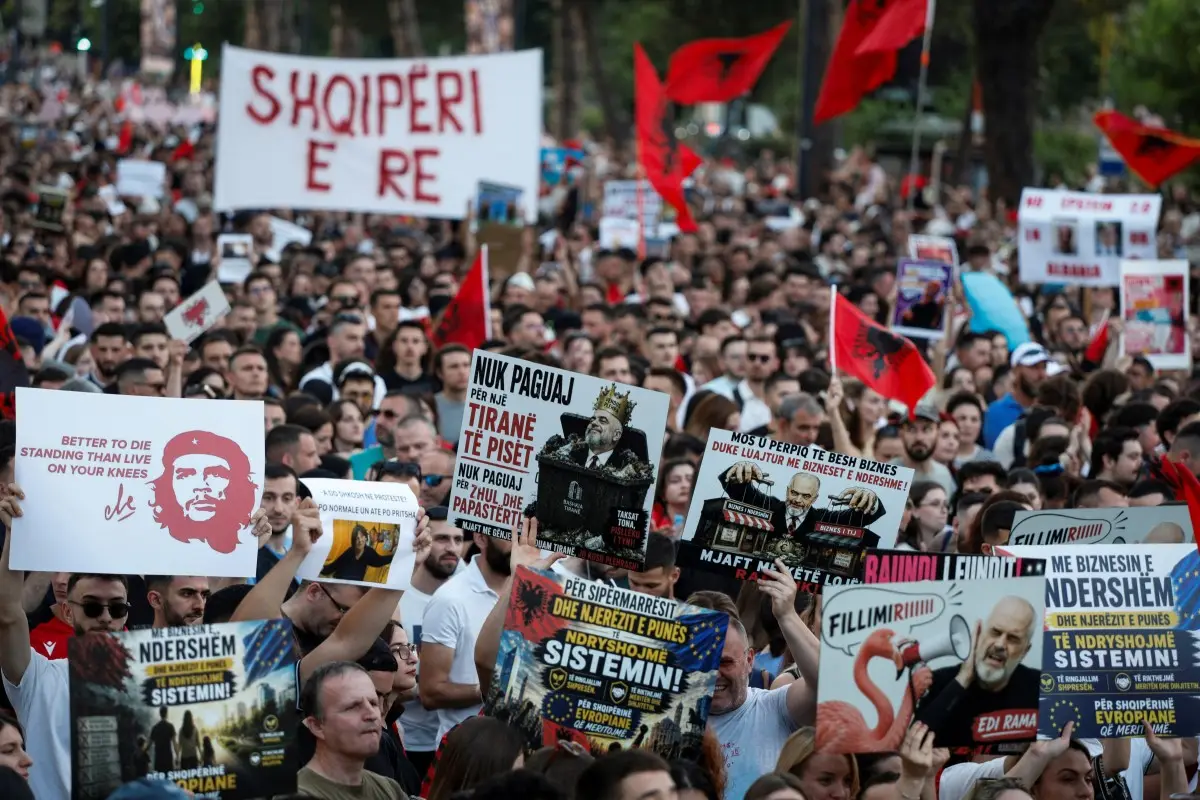 Albania's 'Flamingo Revolution' enters 13th day as anti Kushner protest grows