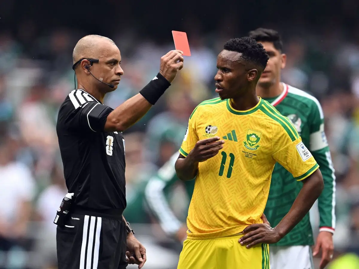 More red cards than goals in World Cup opener (Day 1)