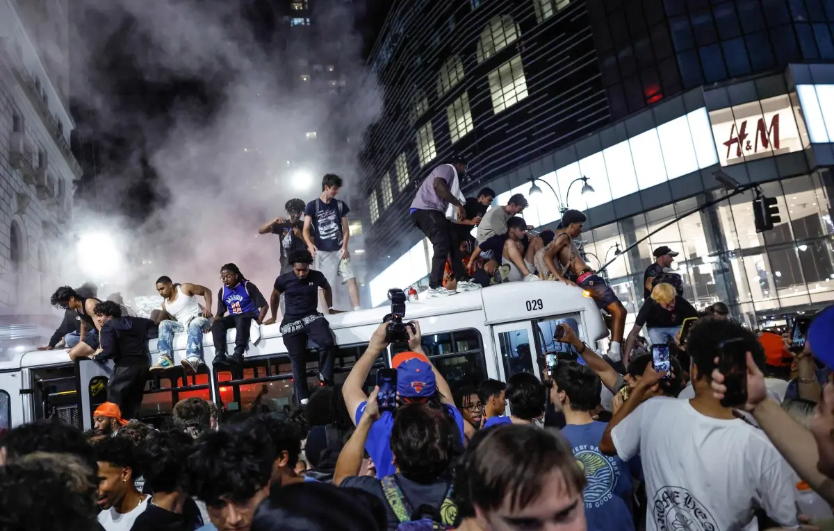 A city that refused to go home