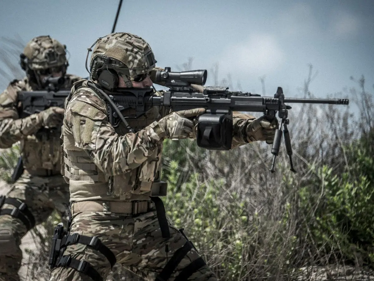 Indian Army picks Israeli optics for its Negev guns; 'MEPRO X6' to be made in India