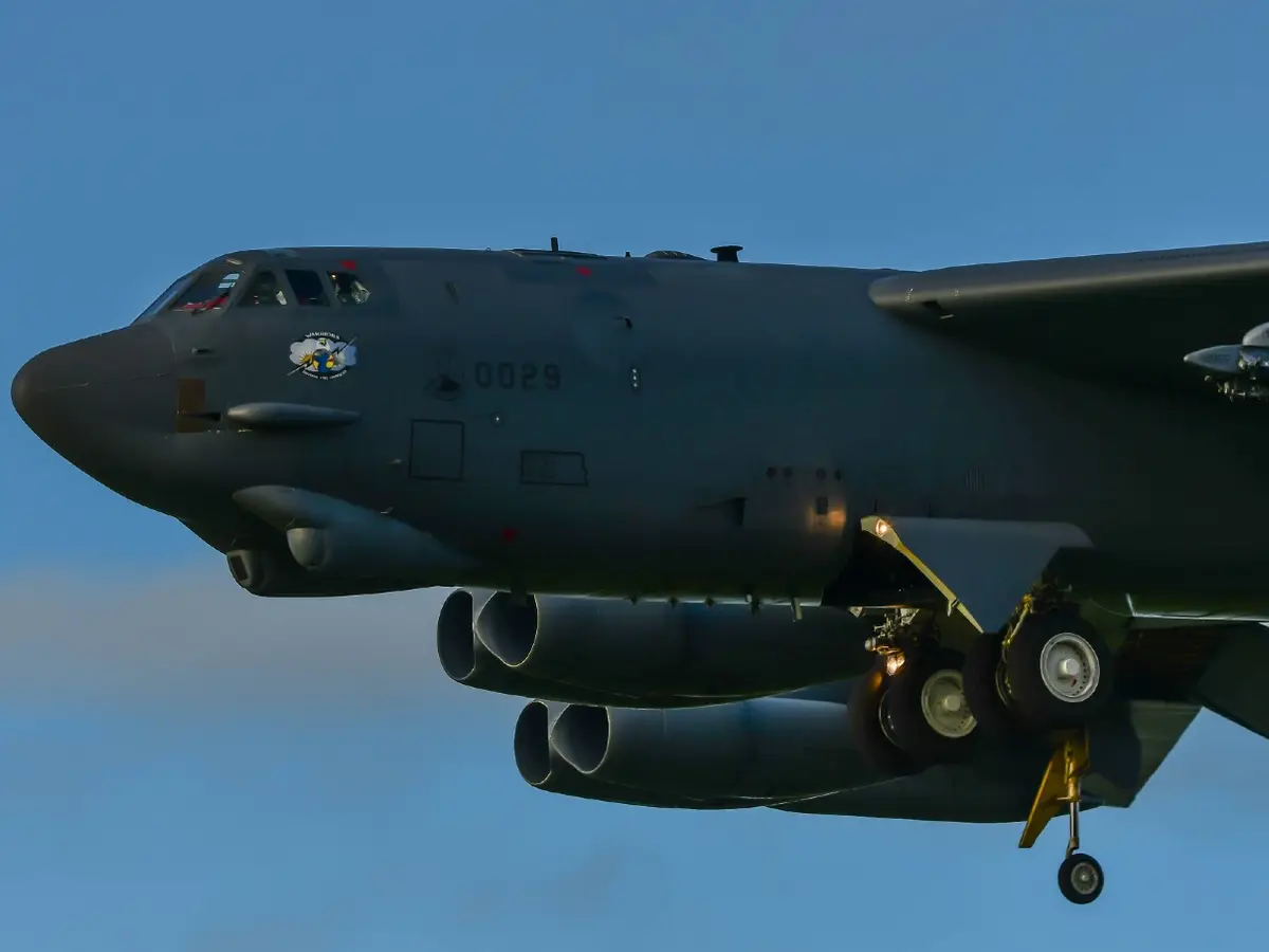 How much does a B-52 bomber cost to operate per hour?