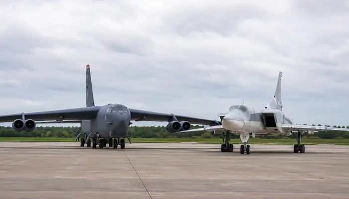 American B-52 vs Russian Tu-22M3: Which bomber from the Cold War era is older?