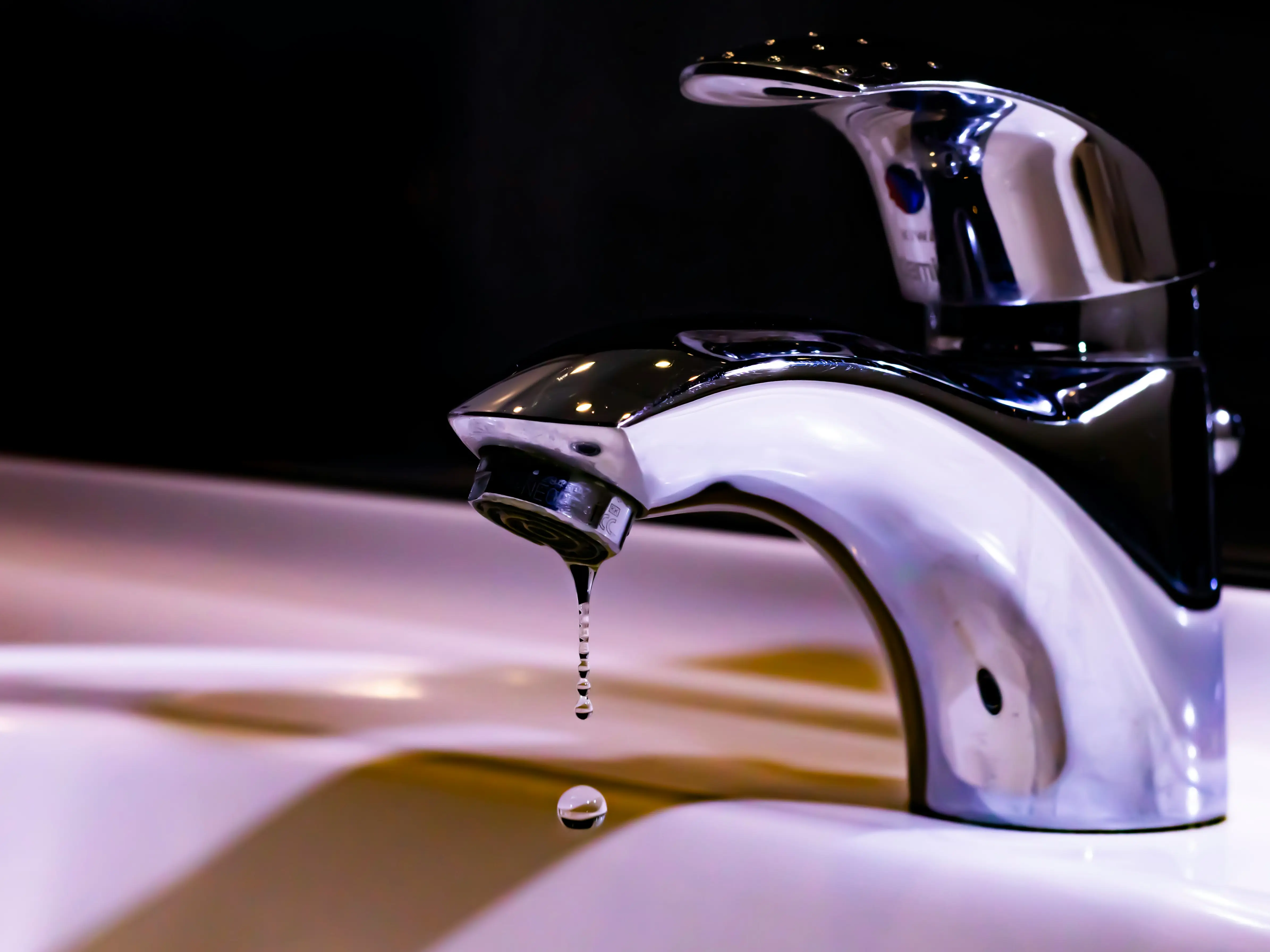Is hot water secretly damaging your skin? Is hot water secretly damaging your skin?