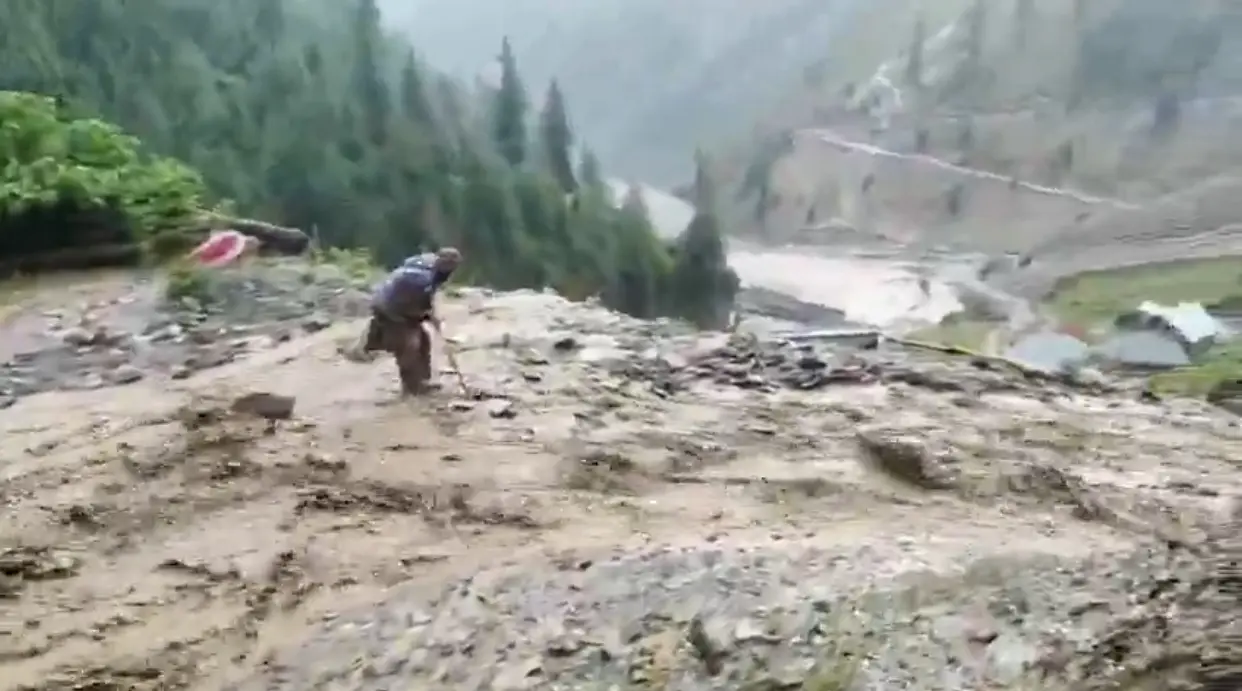 Cool June grips Kashmir as rains, hailstorms replace heatwave conditions