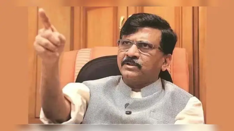 Uddhav Sena MP Sanjay Raut abuses ‘rebel’ MPs on camera, says ‘do not beep it out’ Uddhav Sena MP Sanjay Raut abuses ‘rebel’ MPs on camera, says ‘do not beep it out’