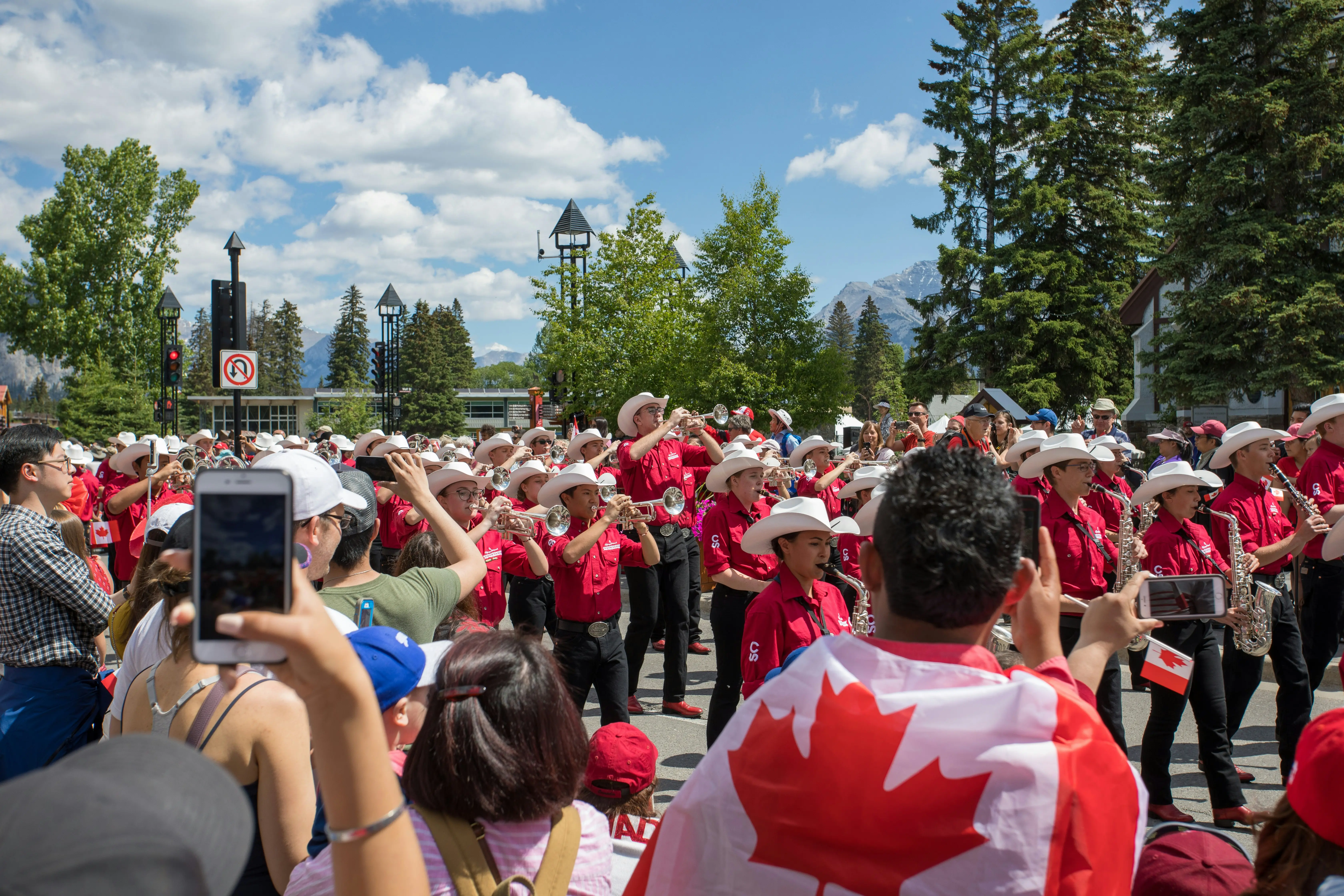 4. Canada Per Capita Income: $60,305