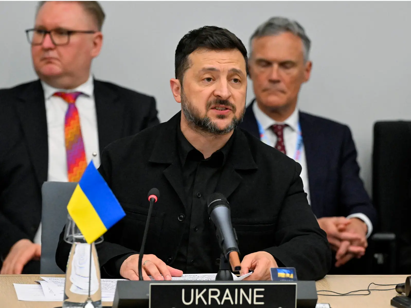 Poland strips Zelensky of top state award, Ukraine mounts a sharp response Poland strips Zelensky of top state award, Ukraine mounts a sharp response