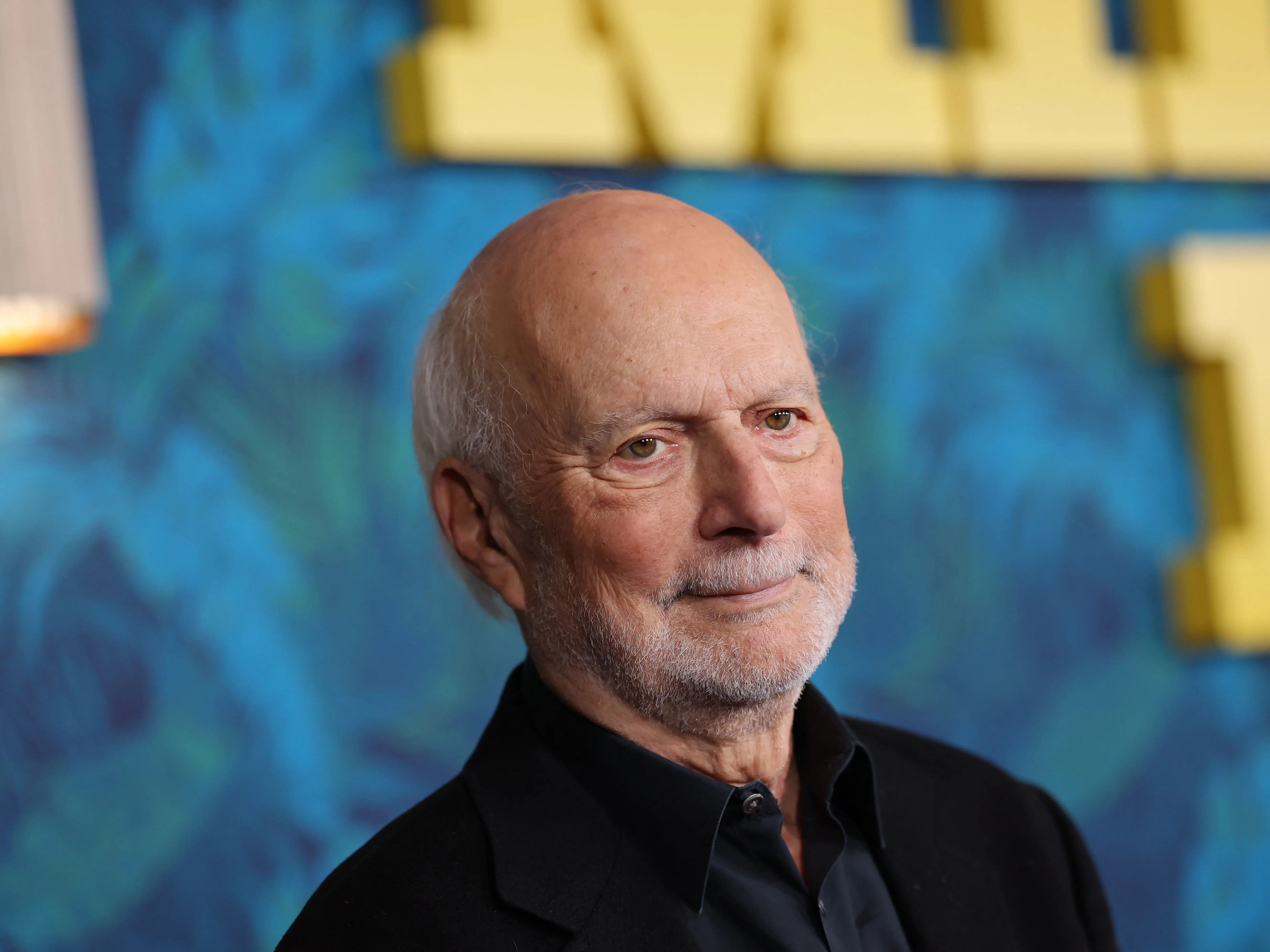 James Burrows, director of iconic TV shows including ‘Cheers’ and ‘Friends,’ dies at 85 James Burrows, director of iconic TV shows including ‘Cheers’ and ‘Friends,’ dies at 85