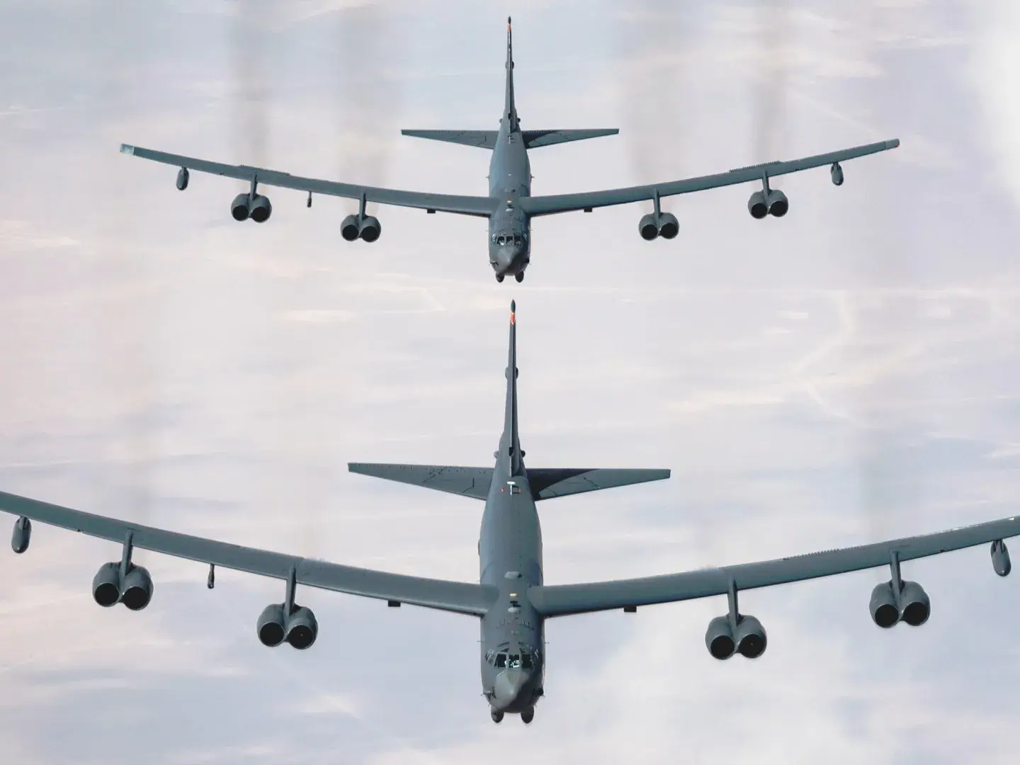 Eight-engine fury: Why is the B-52 bomber so loud?