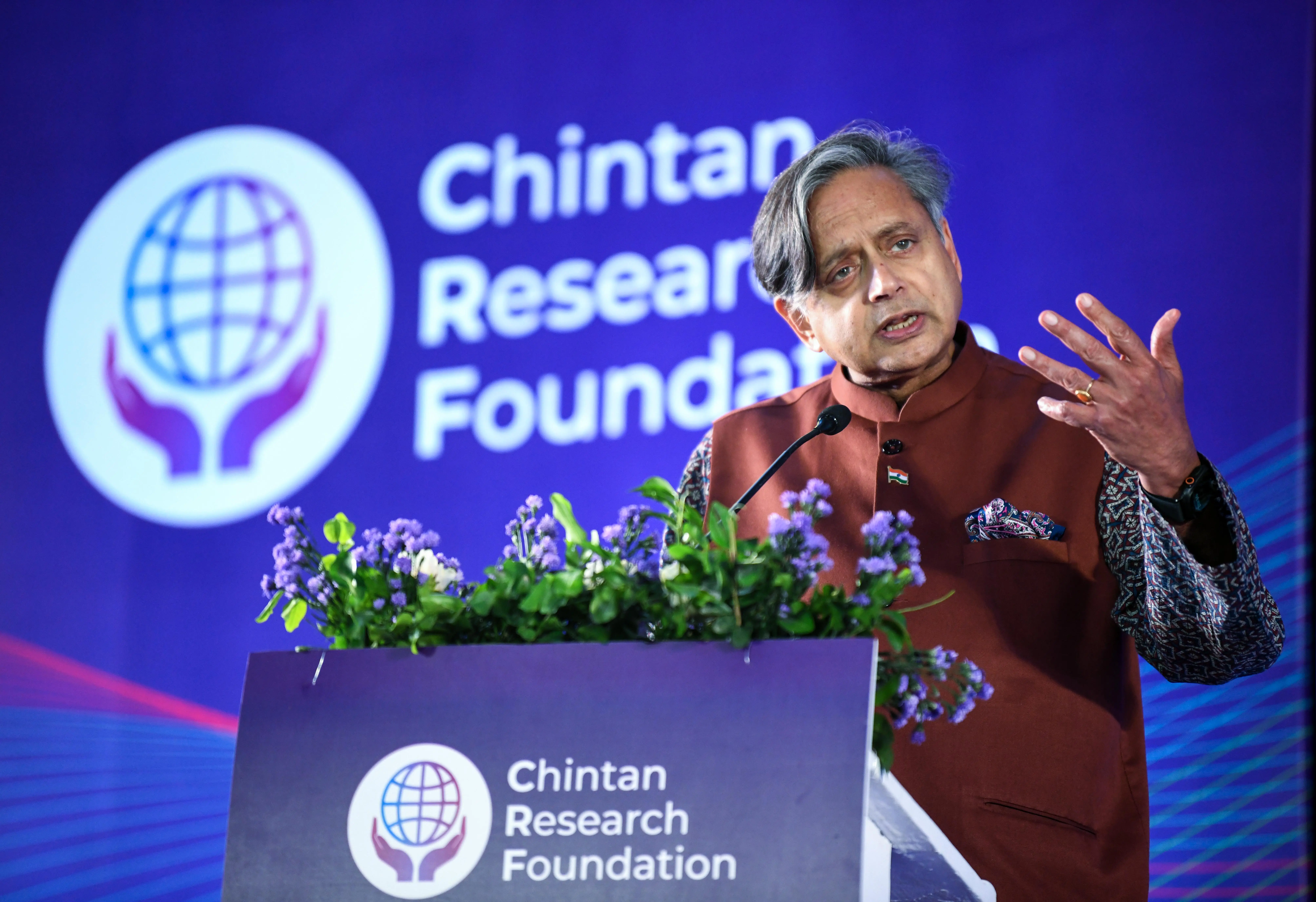 'Admiration for PM Modi has transcended the physical world': Congress taunts Shashi Tharoor