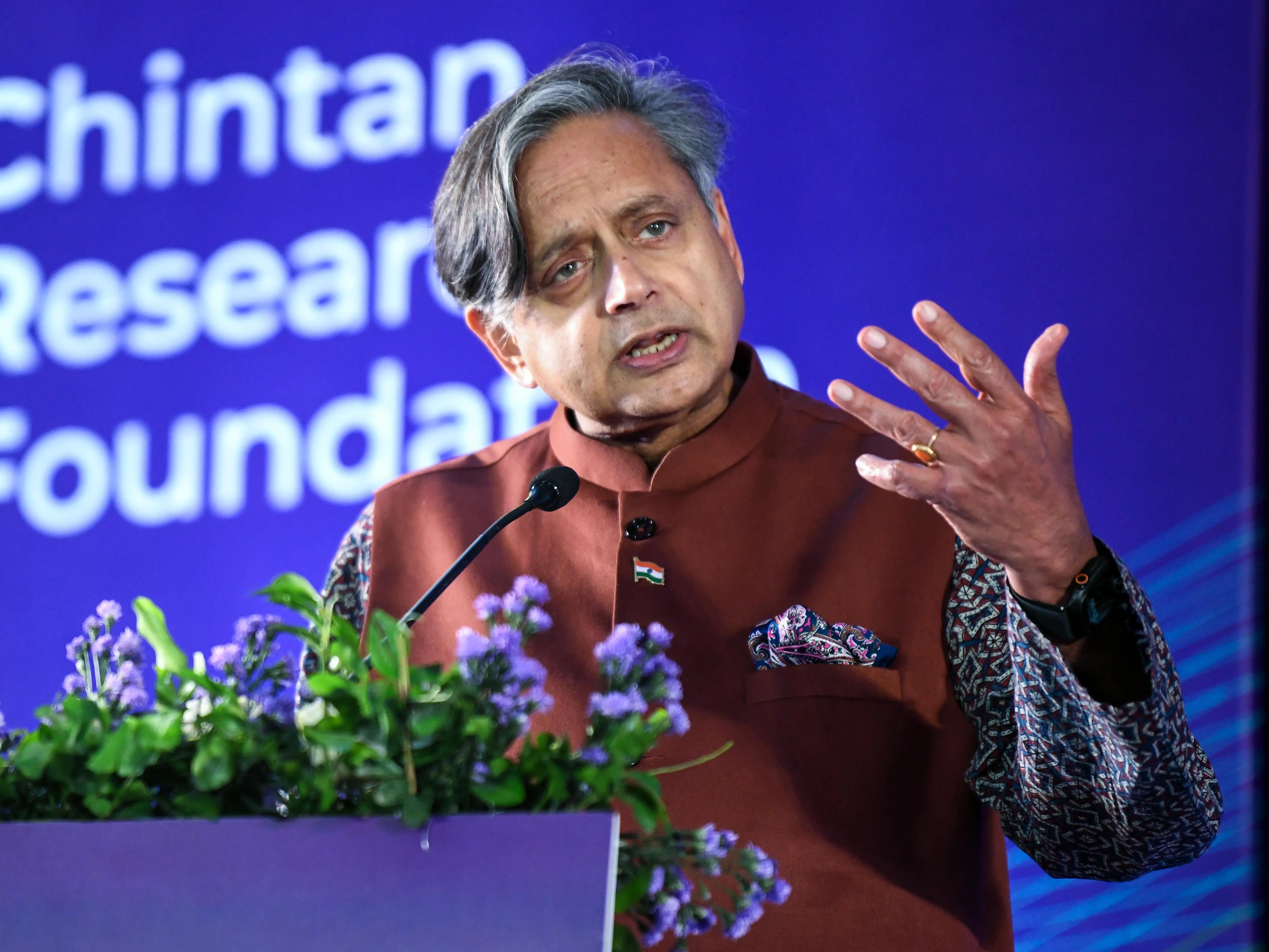 'Admiration for PM Modi has transcended the physical world': Congress taunts Shashi Tharoor 'Admiration for PM Modi has transcended the physical world': Congress taunts Shashi Tharoor
