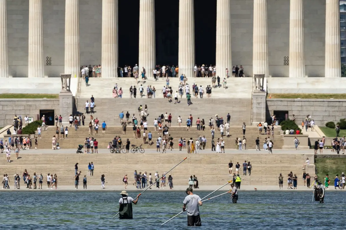 Trump claims multiple arrests made over Reflecting Pool vandalism as repair work continues