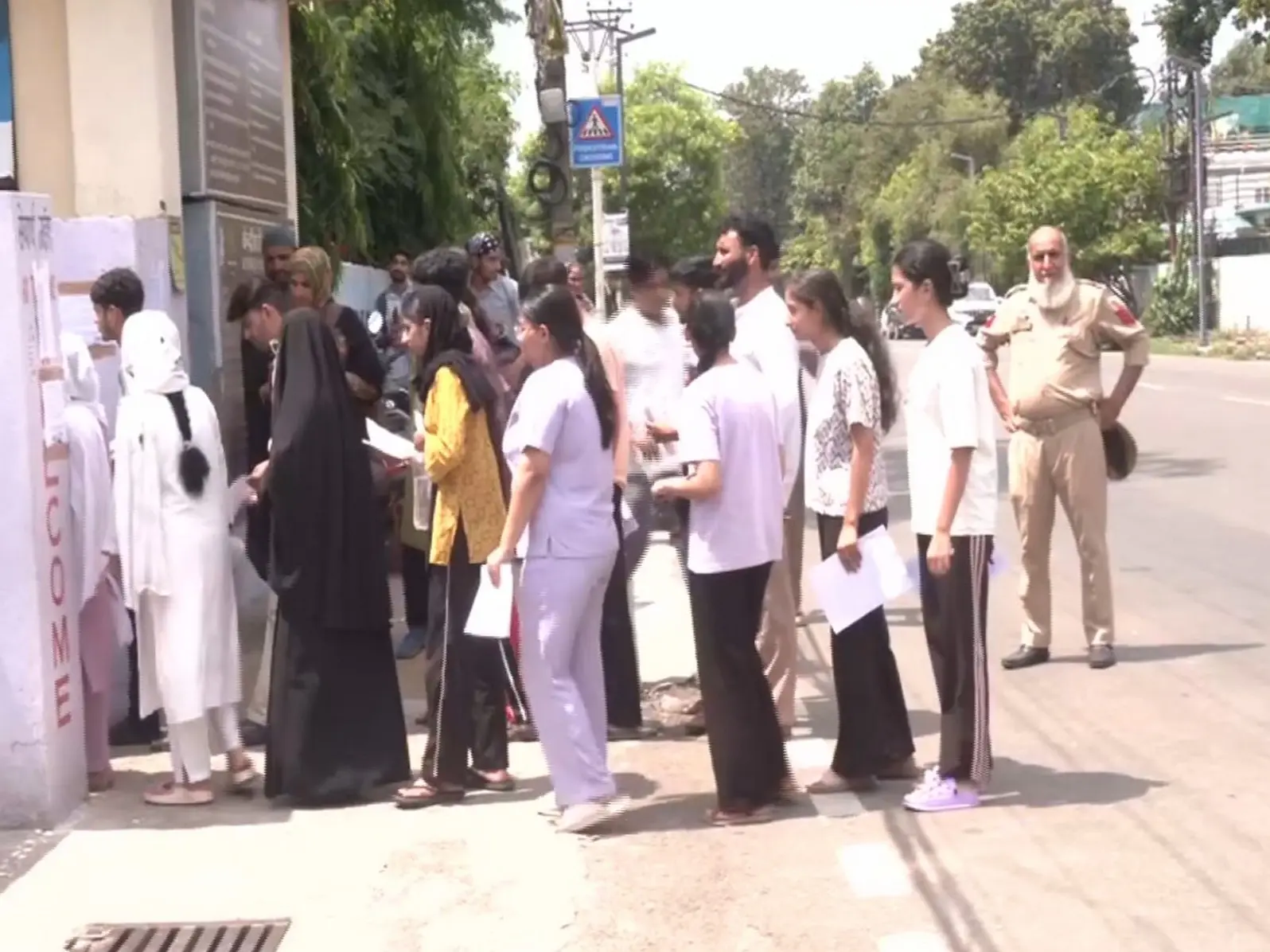 NEET-UG re-exam: Tight security outside centres across nation NEET-UG re-exam: Tight security outside centres across nation