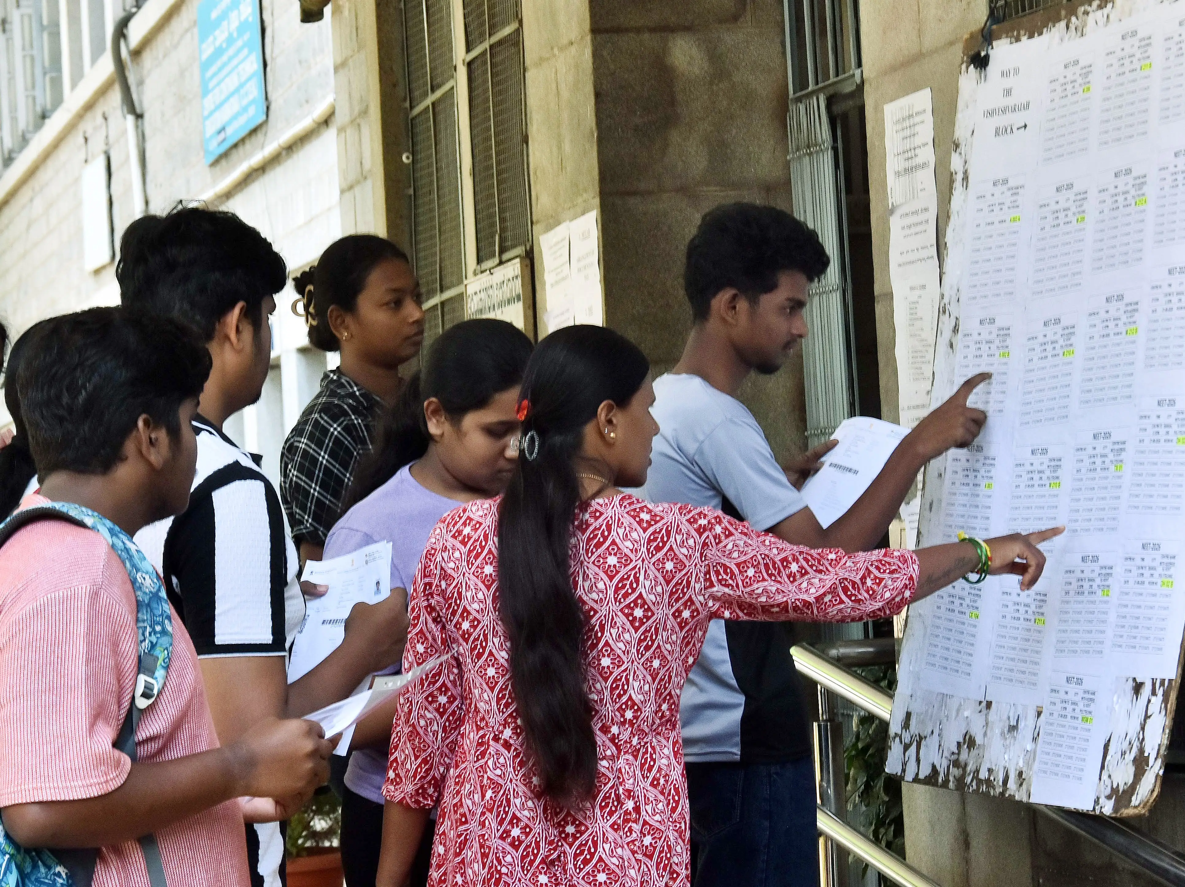 NEET re-exam: A day before re-examination, Hyderabad aspirant found dead; suicide note says, 'no one is responsible' NEET re-exam: A day before re-examination, Hyderabad aspirant found dead; suicide note says, 'no one is responsible'