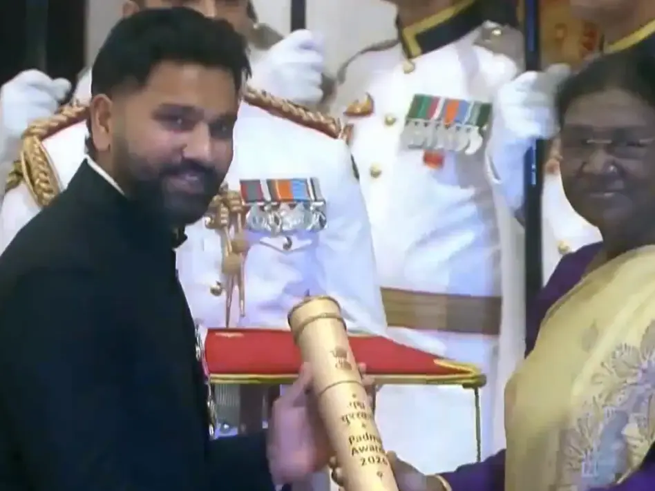 WATCH | Former India captain Rohit Sharma conferred with Padma Shri for outstanding contribution to Indian cricket WATCH | Former India captain Rohit Sharma conferred with Padma Shri for outstanding contribution to Indian cricket