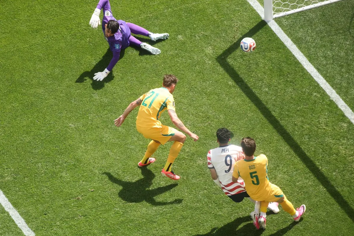 7 in just 10 days! Why are so many players scoring own goals at the 2026 FIFA World Cup?
