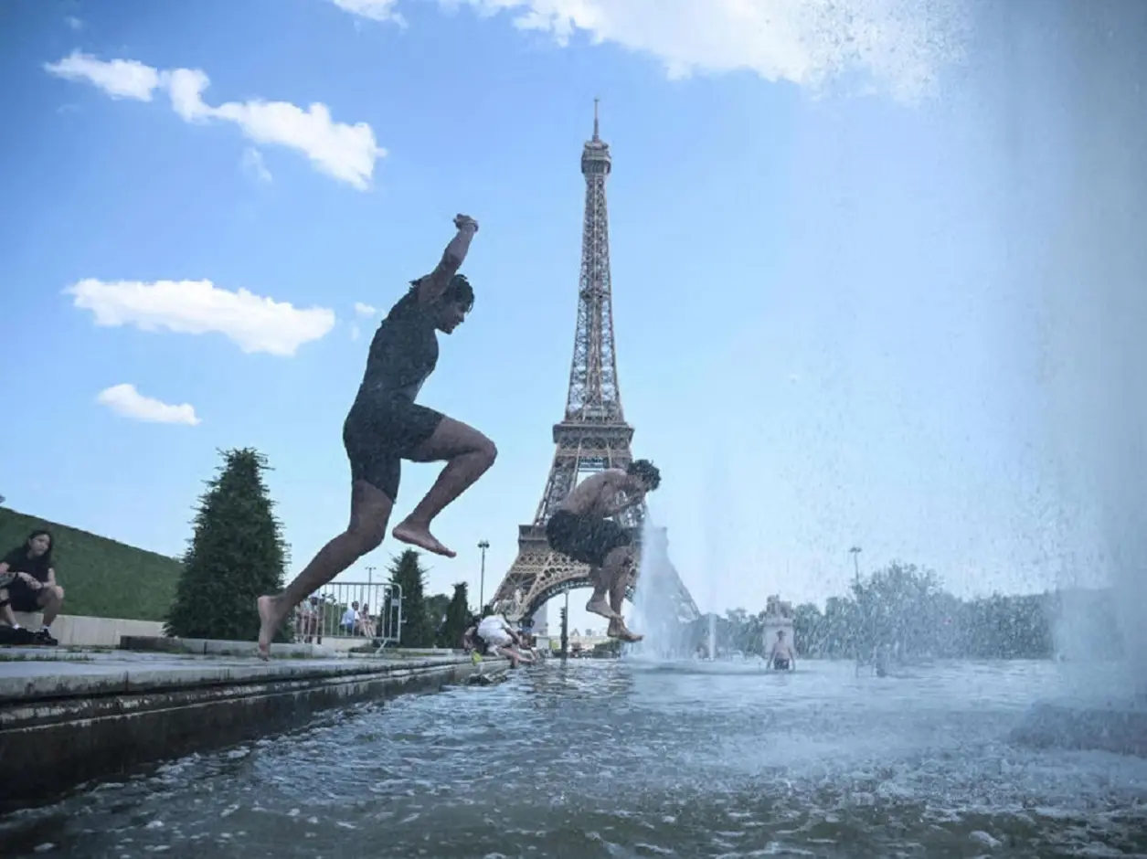 Heatwave in France proves deadly as 40 drown; Eiffel Tower, Louvre close early
