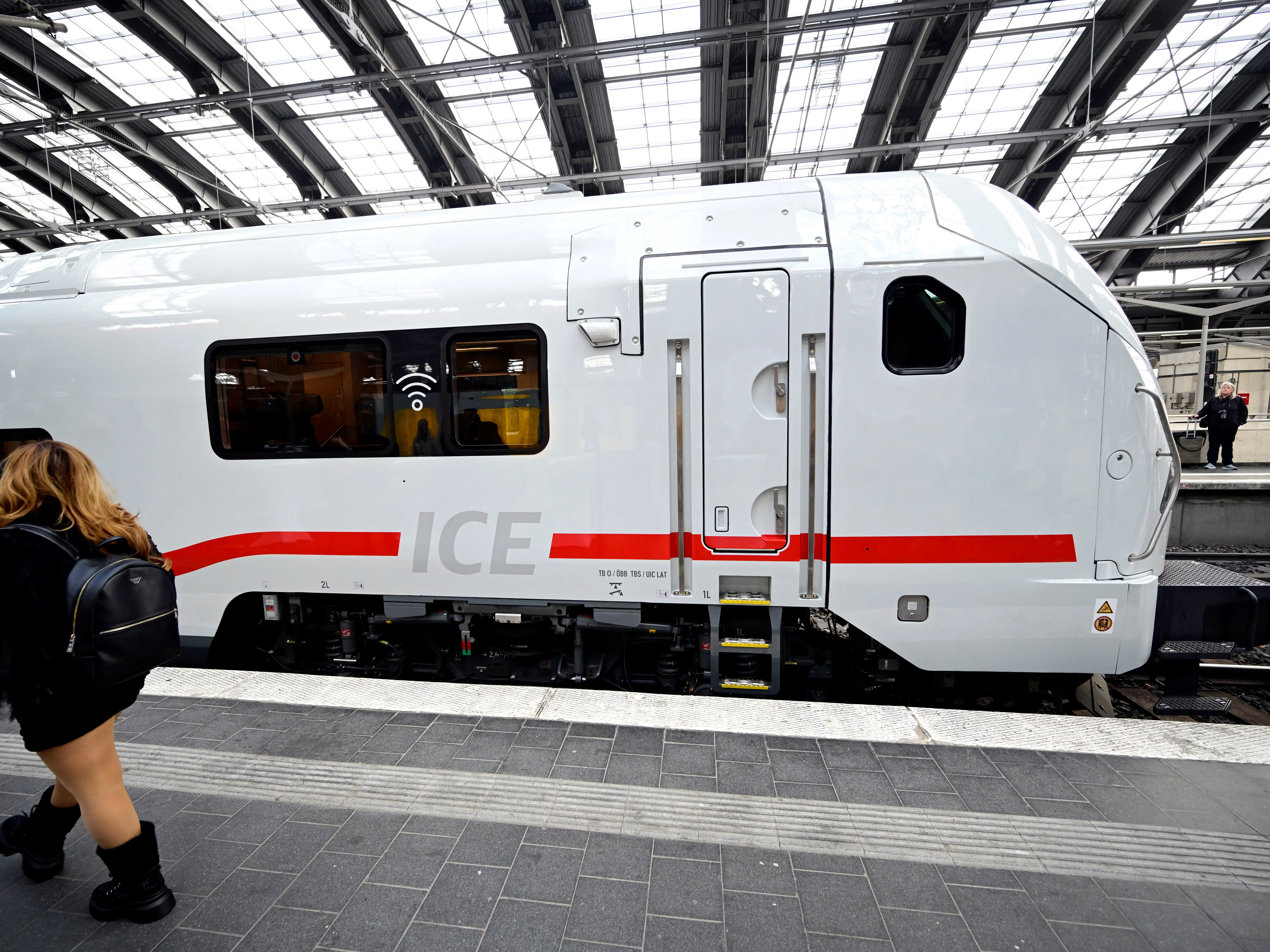 Train services resume across Germany after system failure brought network to standstill Train services resume across Germany after system failure brought network to standstill