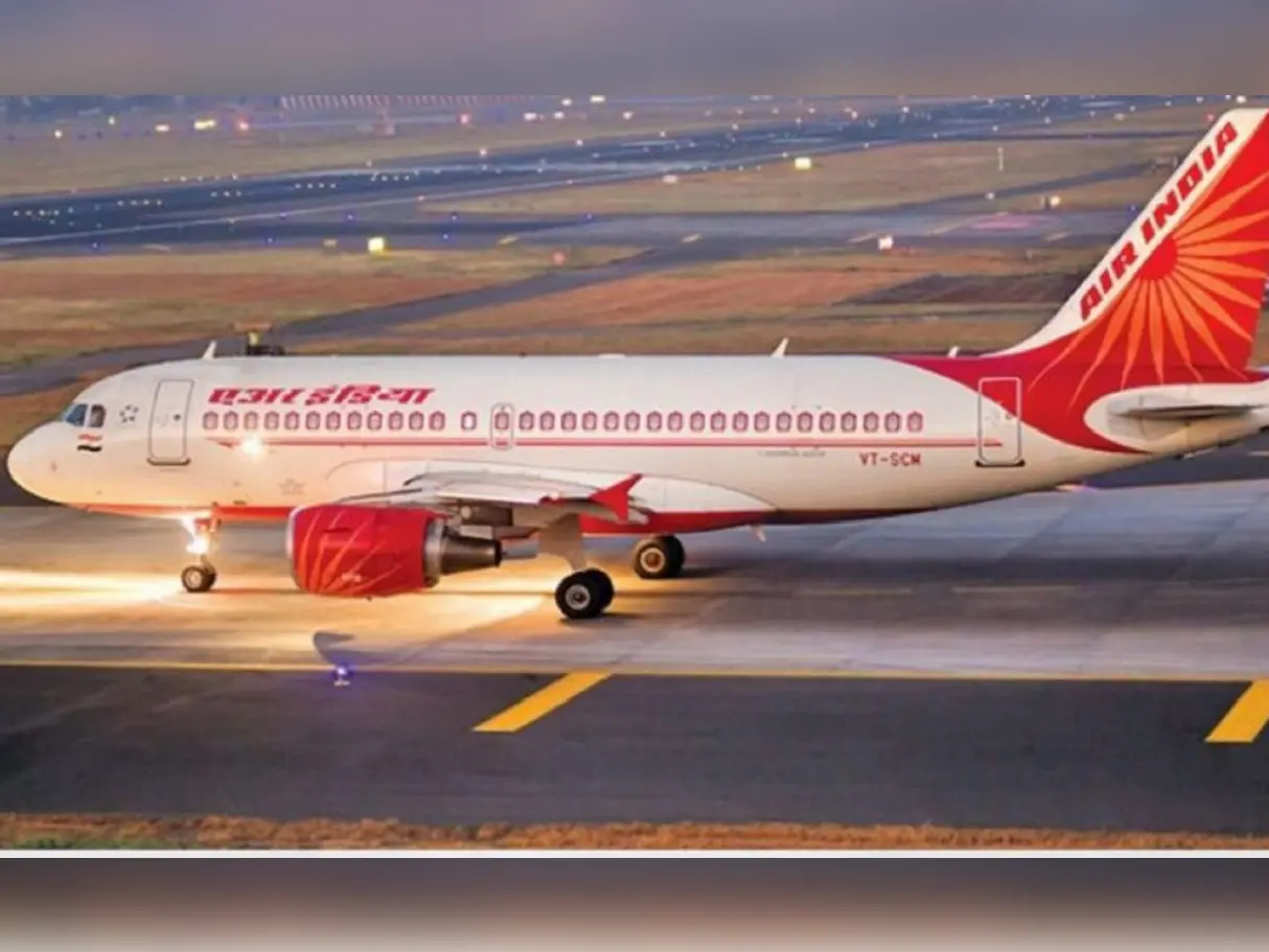 Delhi-Amritsar Air India flight briefly enters Pakistani airspace during go-around; pilot put off duty