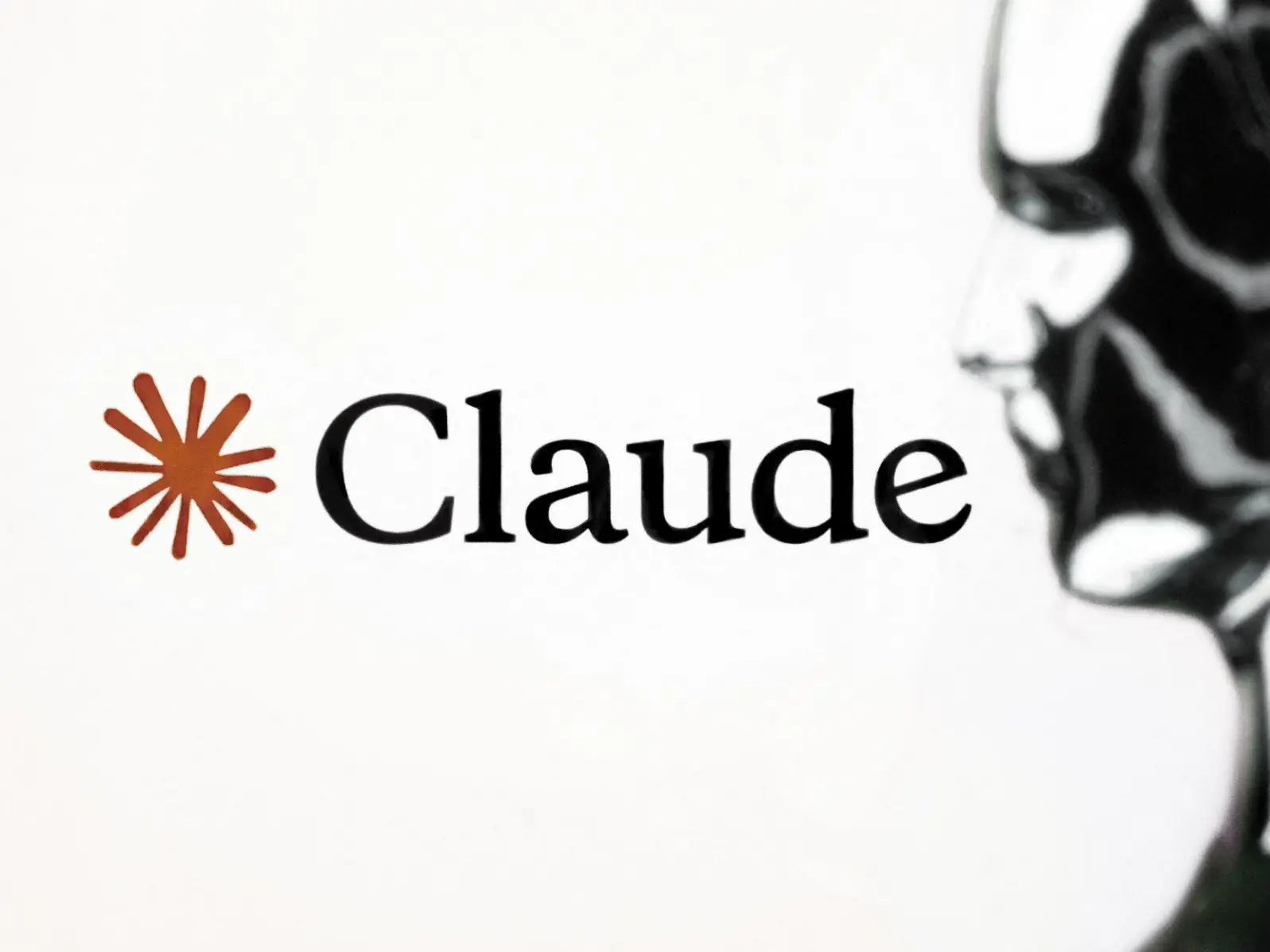 Faster Claude AI: Anthropic confirms in-house custom chip development Faster Claude AI: Anthropic confirms in-house custom chip development