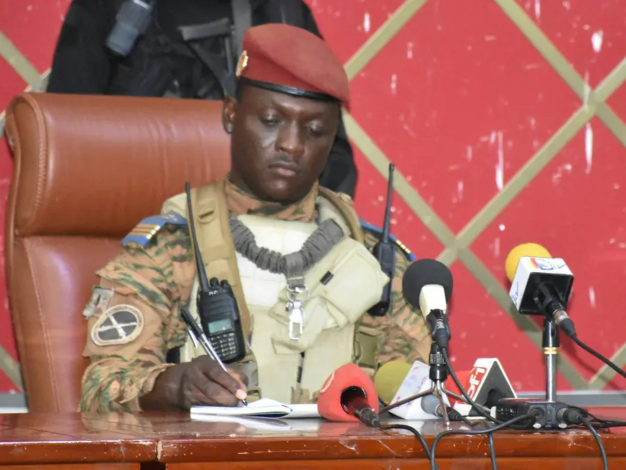 Burkina Faso severs diplomatic ties with former ruler France, Paris hits back