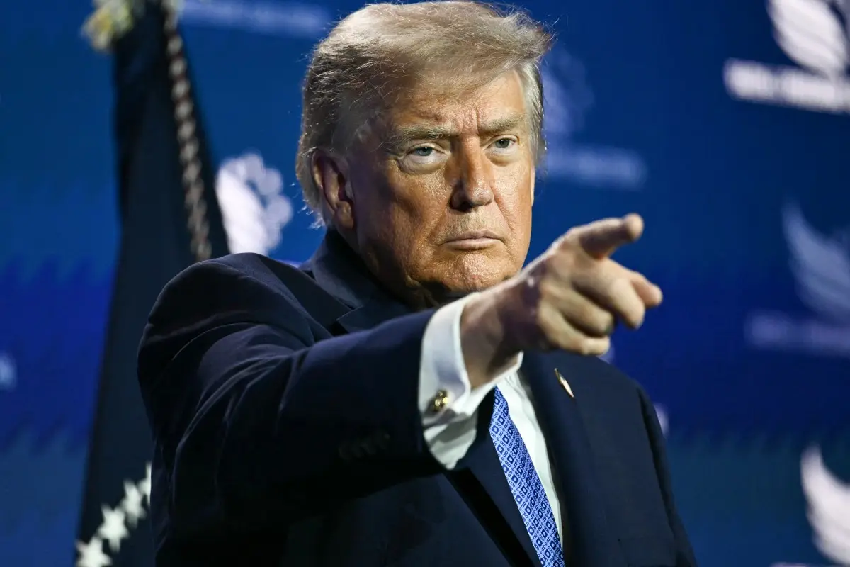 Trump calls Democrats 'godless communists', claims he would be 'the greatest communist in history'