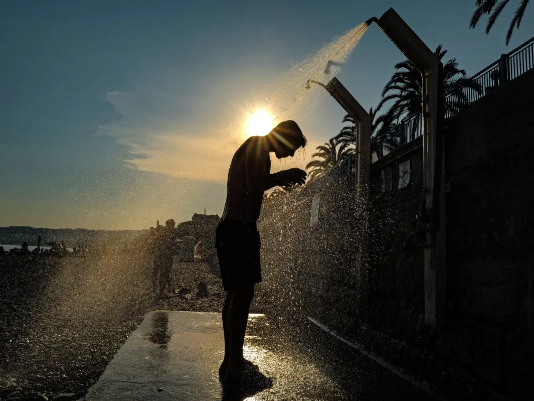 France heatwave turns deadly as deaths rise and drowning toll reaches record high France heatwave turns deadly as deaths rise and drowning toll reaches record high