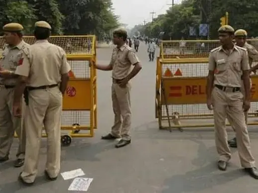 High alert in Delhi, Uttarakhand after emails warn of 'possible terror attack' High alert in Delhi, Uttarakhand after emails warn of 'possible terror attack'