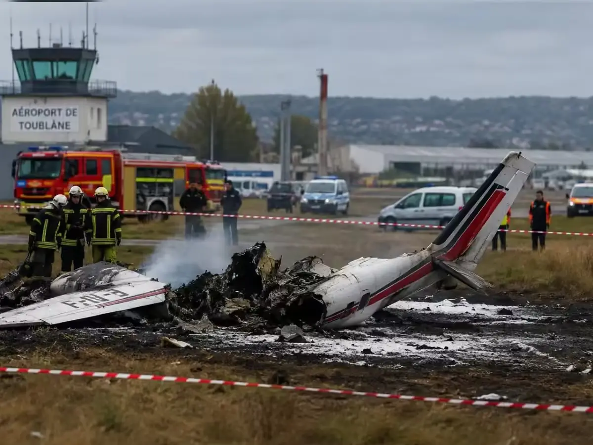 VIDEO: 11 killed, including students, as skydiving plane crashes in eastern France VIDEO: 11 killed, including students, as skydiving plane crashes in eastern France