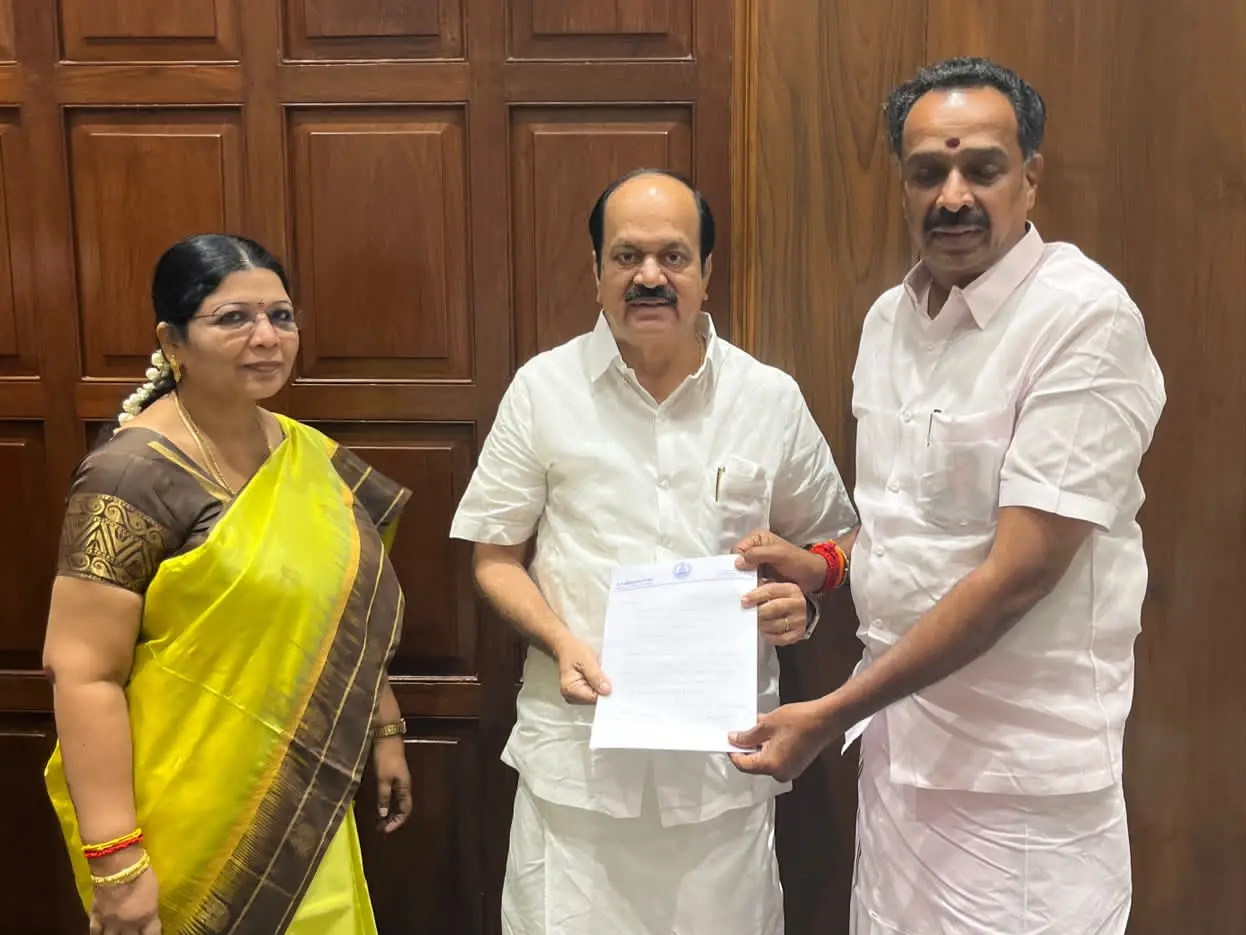 Tamil Nadu: Exodus of AIADMK MLAs continues; 6th MLA quits Tamil Nadu: Exodus of AIADMK MLAs continues; 6th MLA quits