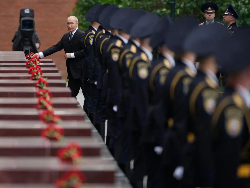 Russian soldiers could die within 20 minutes of being put on Ukraine frontline, report finds