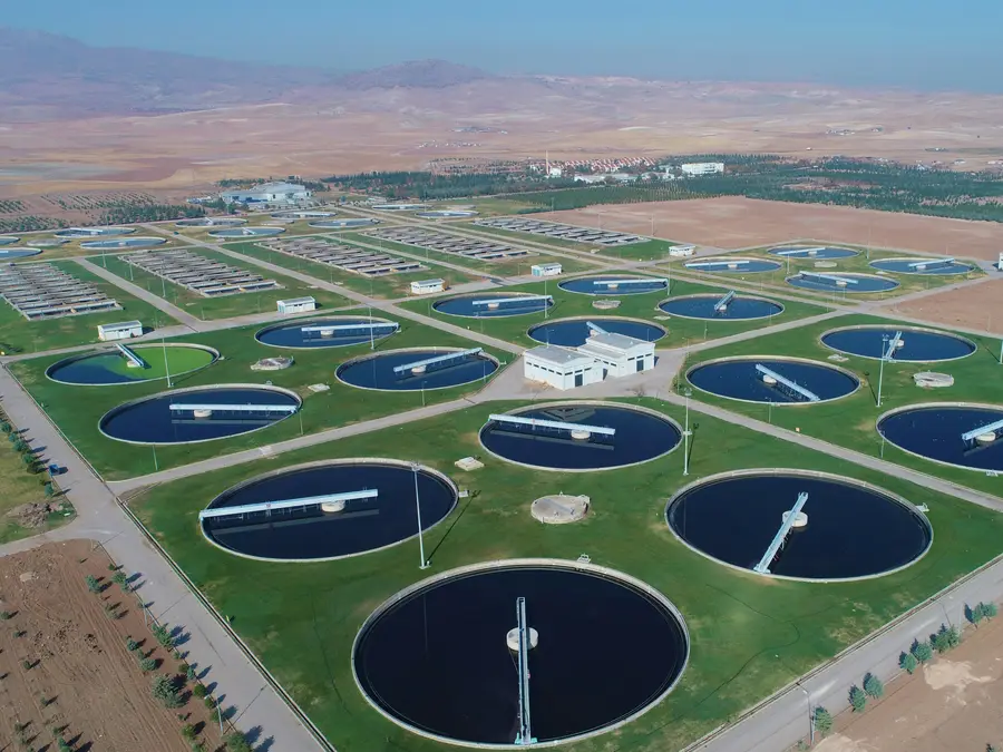 New Chinese technology turns seawater into fresh water without electricity, costs less than bottled water