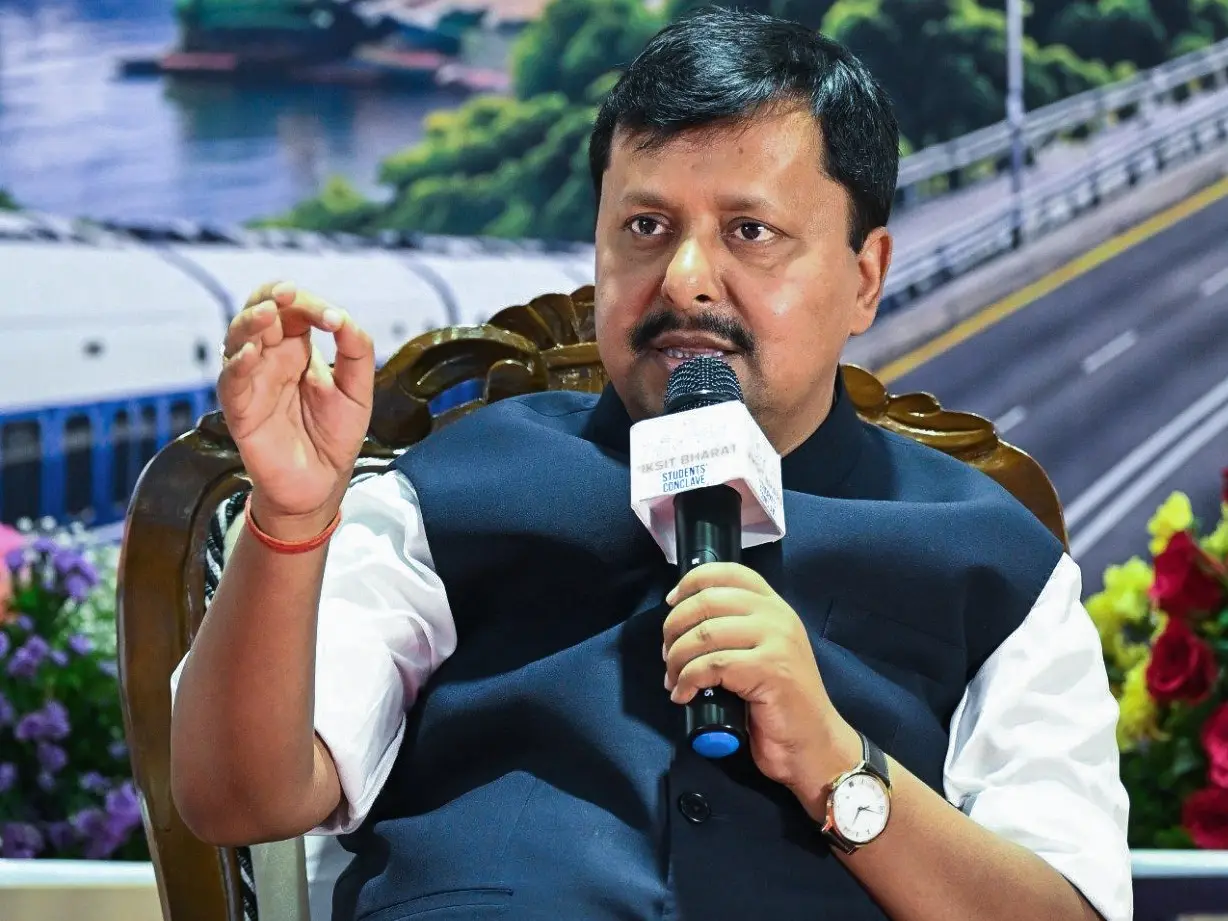'Cockroach and virus gang...': BJP chief Nitin Nabin makes big remark on India GenZs, calls Rahul Gandhi 'part-time politician' 'Cockroach and virus gang...': BJP chief Nitin Nabin makes big remark on India GenZs, calls Rahul Gandhi 'part-time politician'