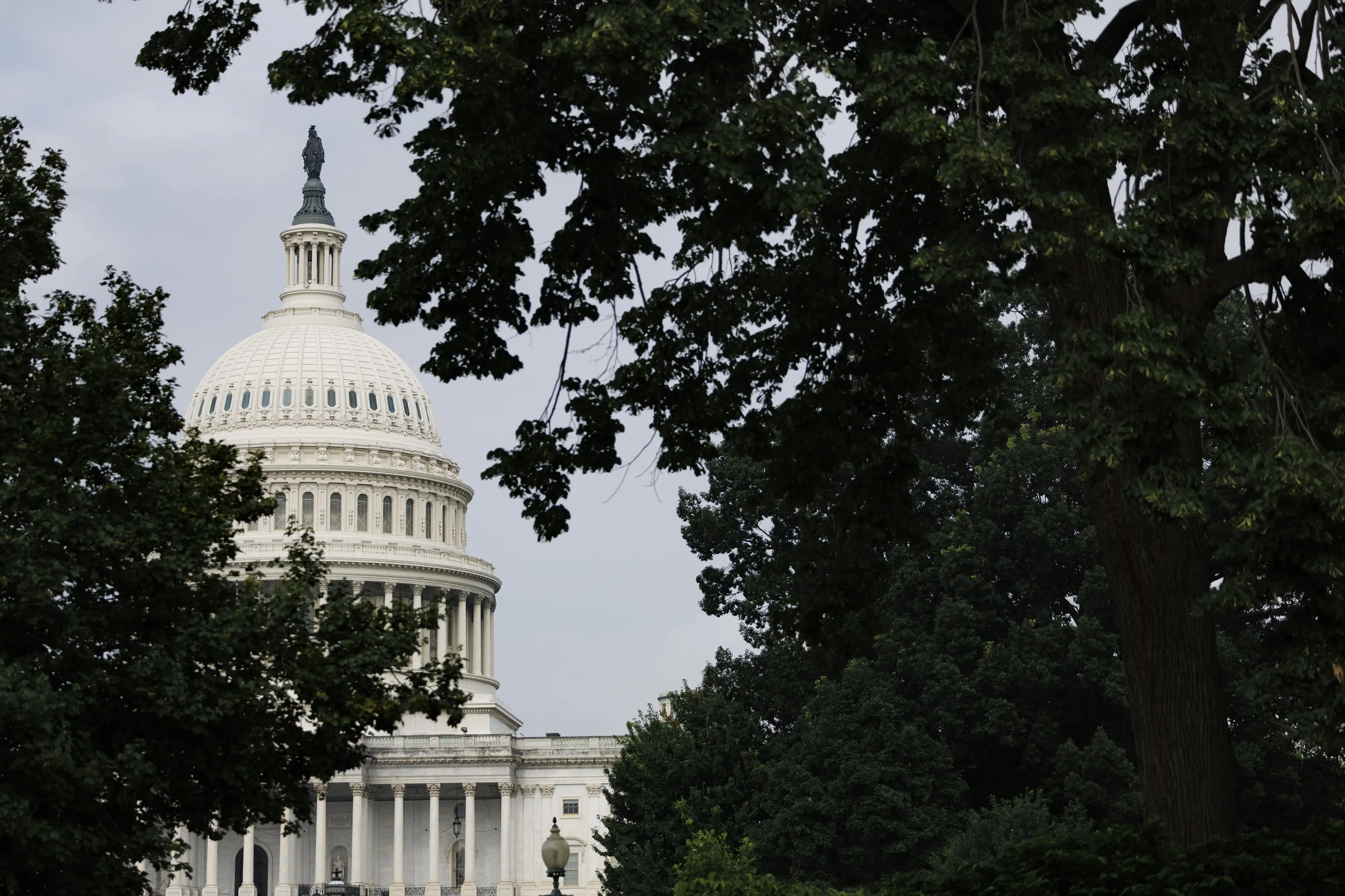 US Supreme Court strikes down Trump's birthright citizenship order
