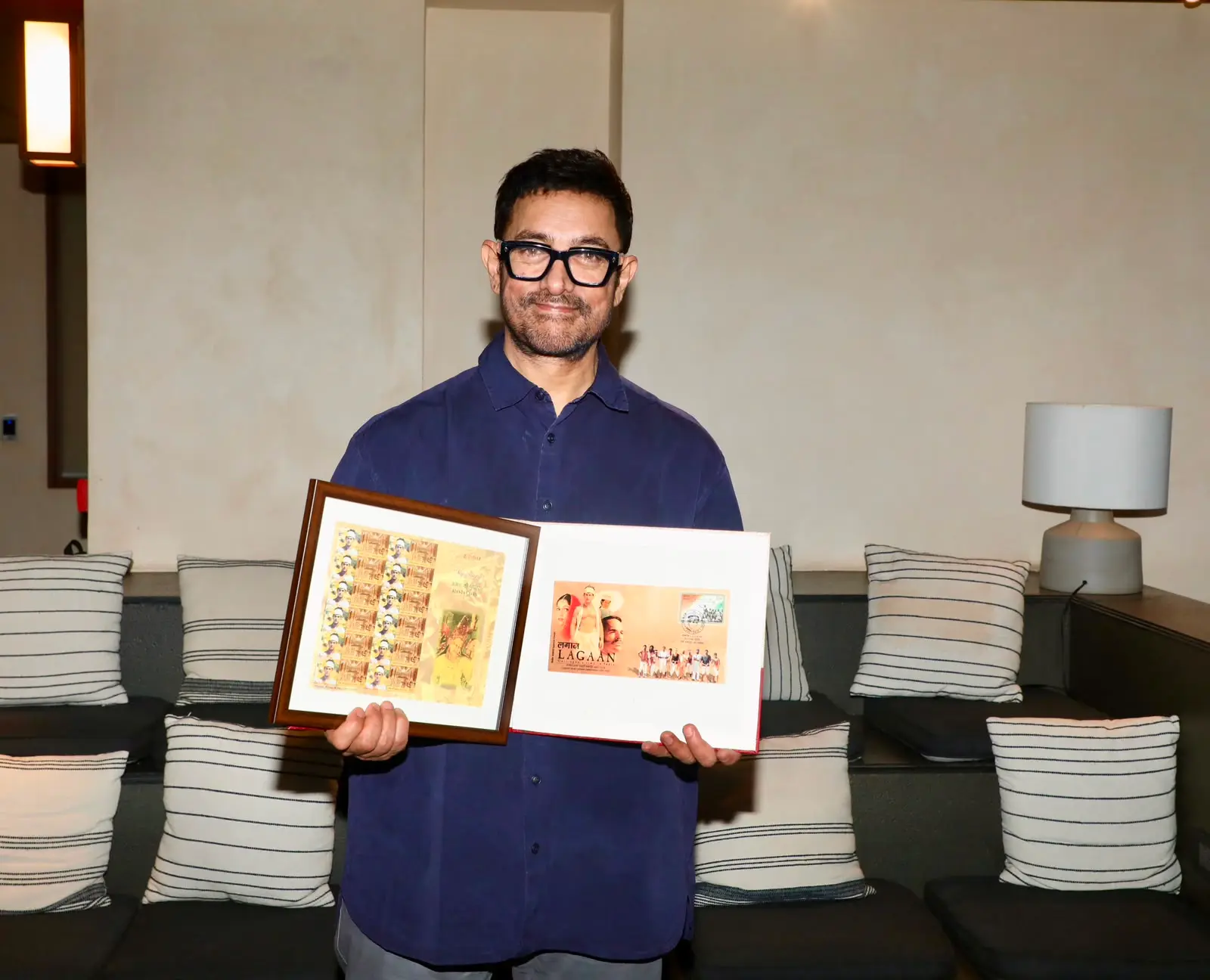 India Post honours Aamir Khan Productions’ with a commemorative cover after Lagaan's 25th anniversary