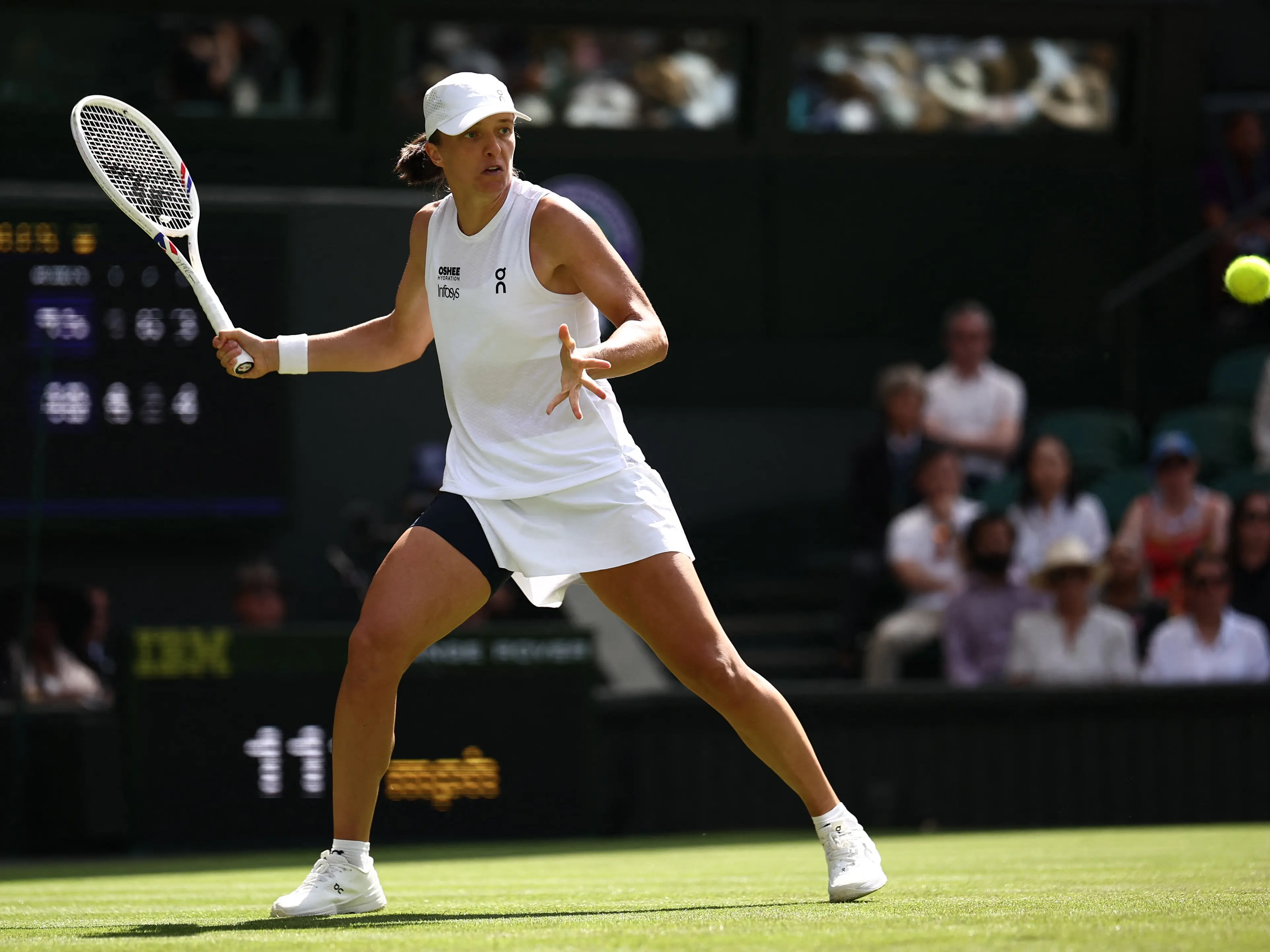 Iga Swiatek survives first-round scare against Taylor Townsend to begin Wimbledon title defence Iga Swiatek survives first-round scare against Taylor Townsend to begin Wimbledon title defence