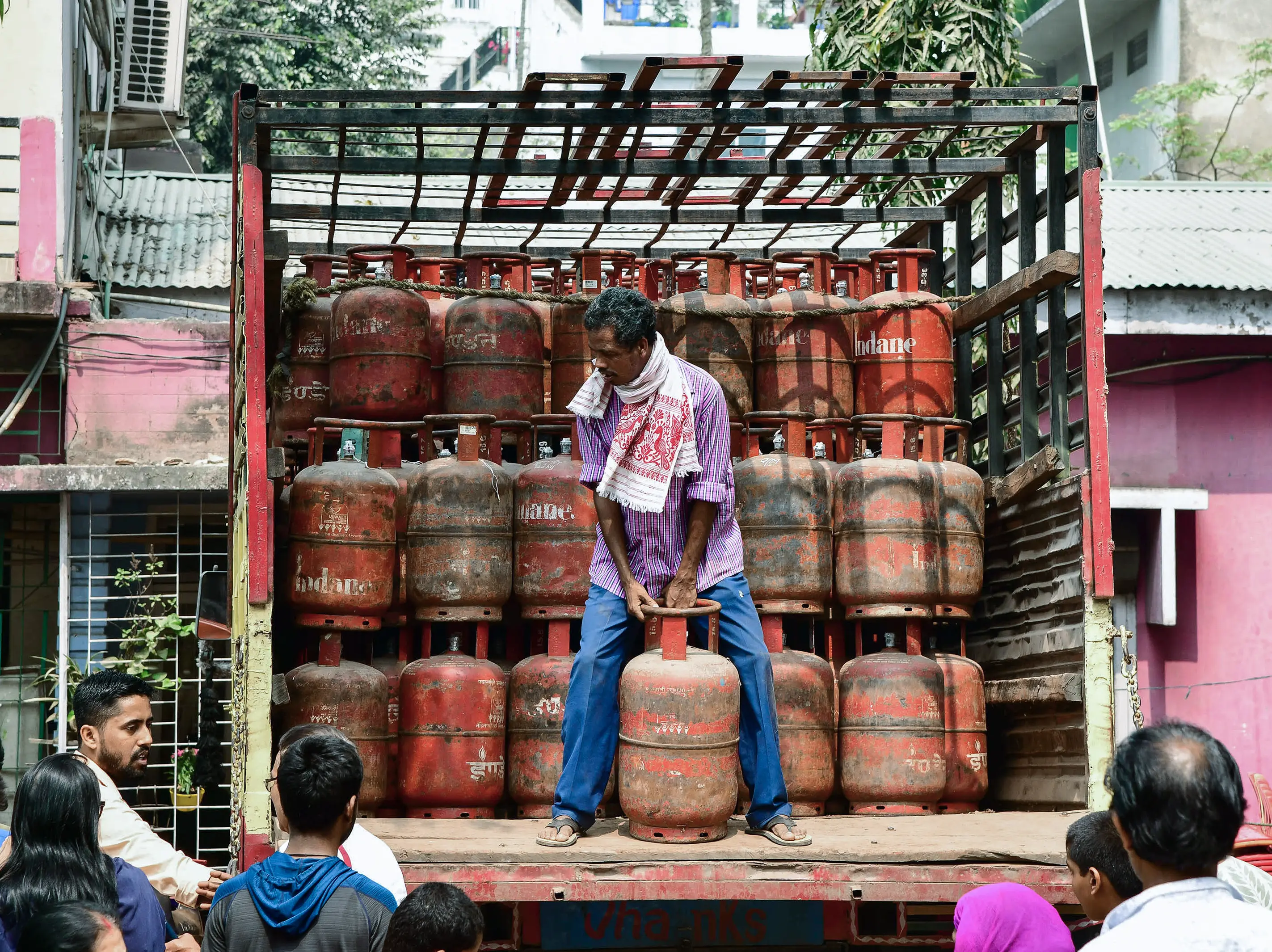 Small relief for Indians: Commercial LPG rate slashed by ₹183, but prices remain over 70% above January levels Small relief for Indians: Commercial LPG rate slashed by ₹183, but prices remain over 70% above January levels