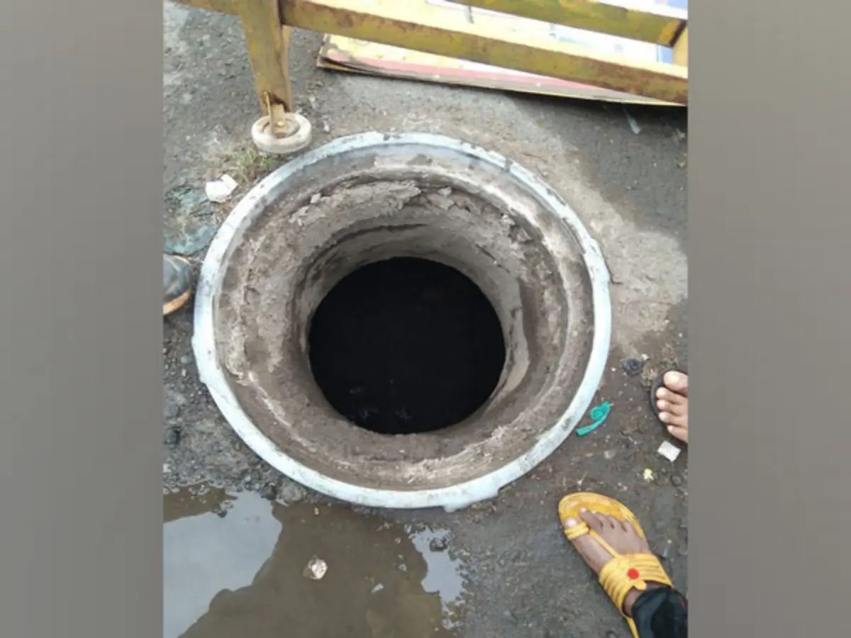 Safety measures ignored: Two-year-old falls in pit dug up near his house in Pune, dies Safety measures ignored: Two-year-old falls in pit dug up near his house in Pune, dies