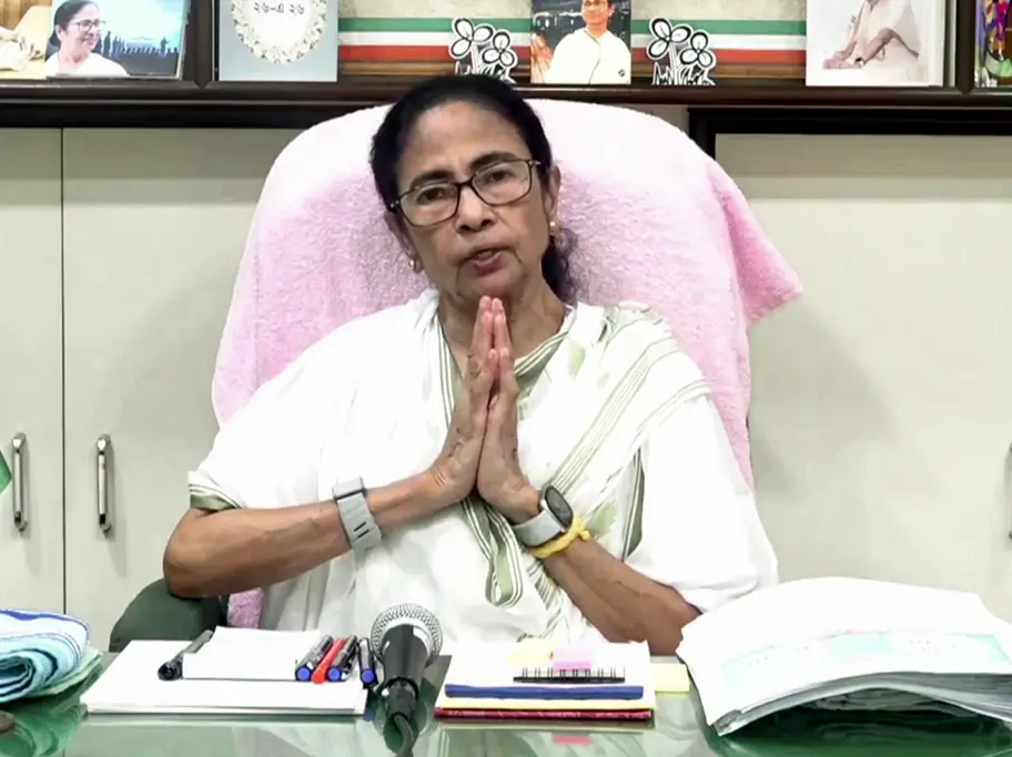 Mamata Banerjee issues 'kill me' dare after TMC rebels take over party office: 'Join BJP and...'