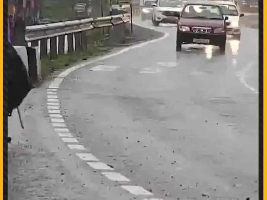 Amarnath Yatra convoy crosses Ramban safely amid heavy rain