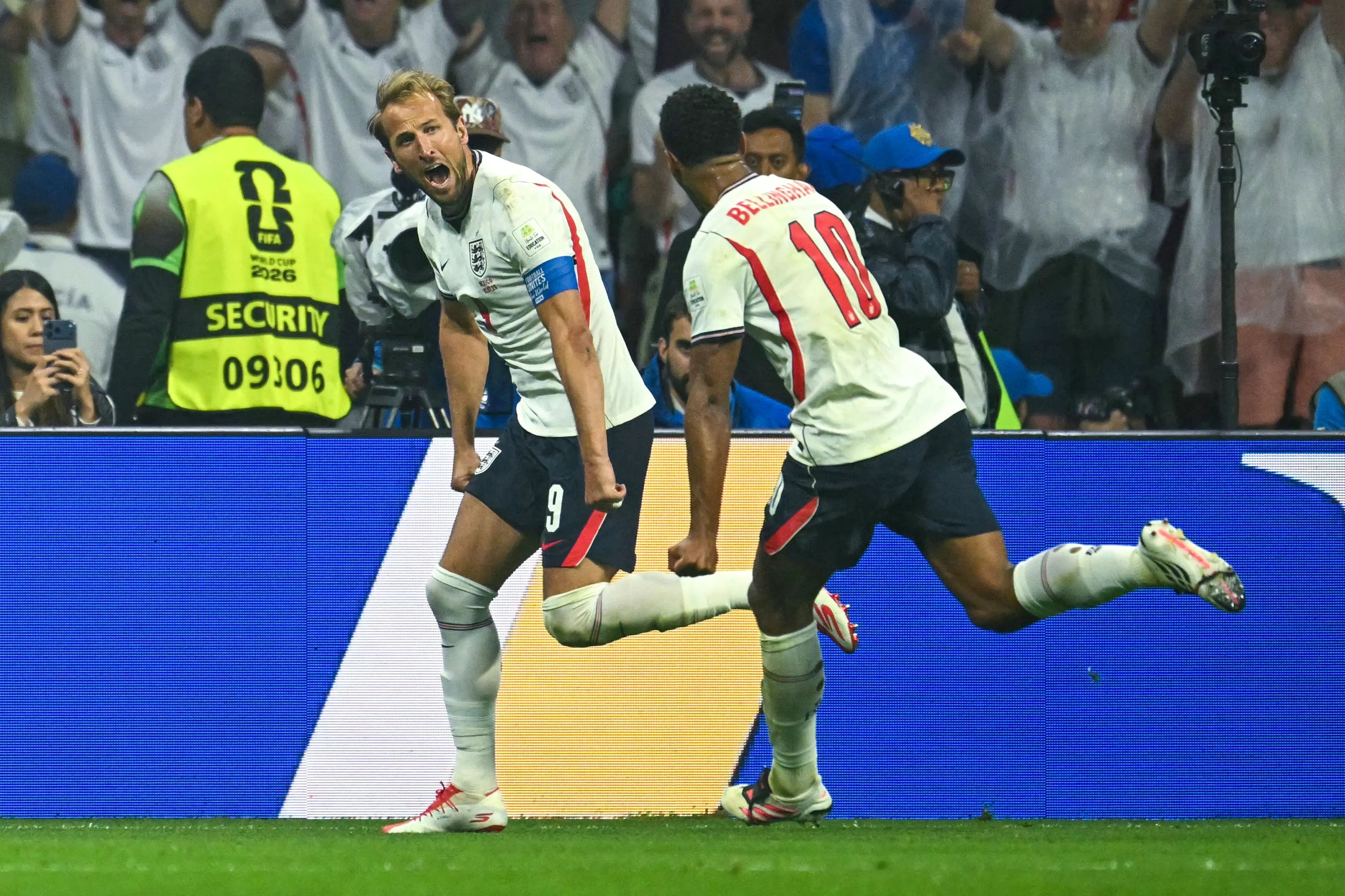 FIFA 2026 | 10-man England overcome Mexico 3-2 to book quarter-final berth
