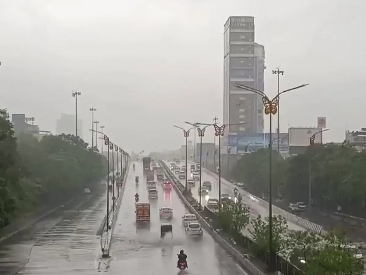 Starkregen in Mumbai: Erdrutsche beeinträchtigen Autobahnen und ...
