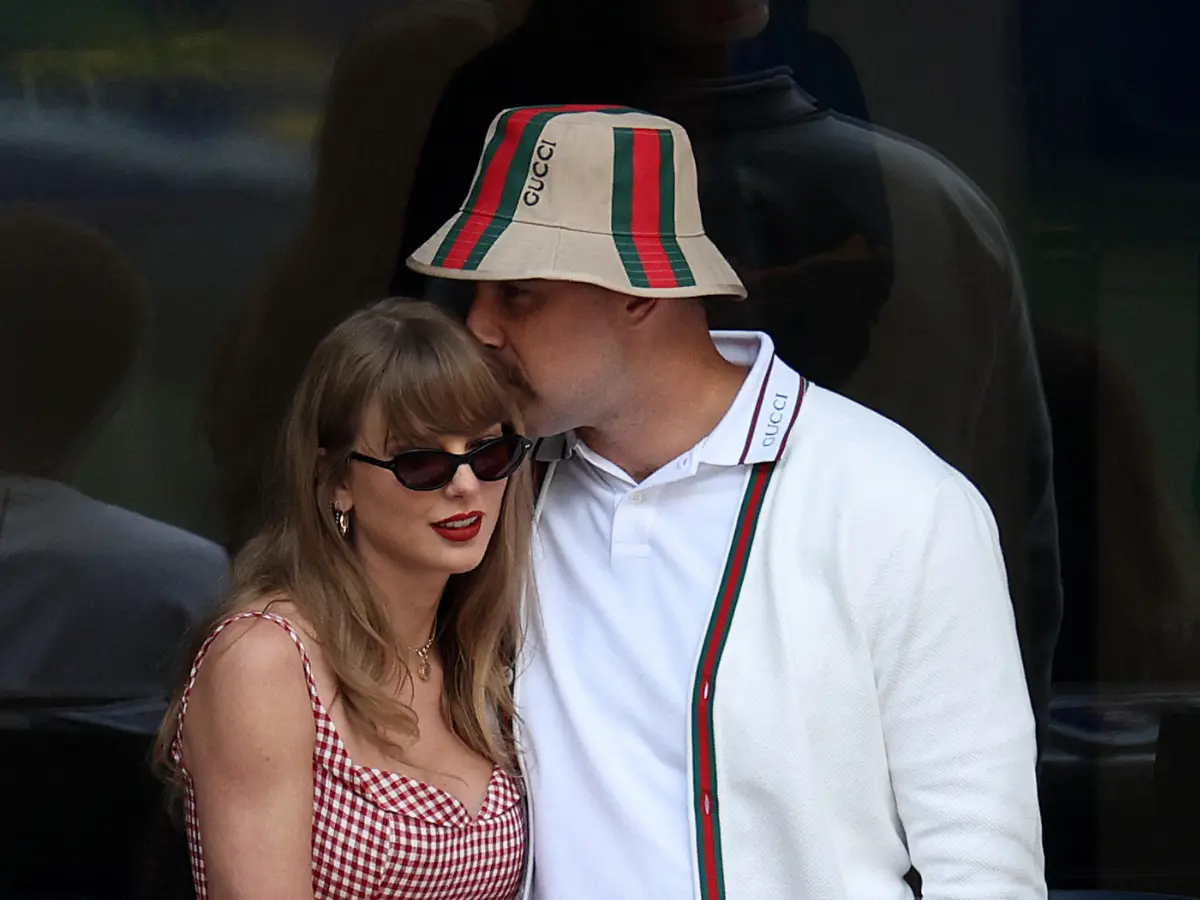 Taylor Swift, Travis Kelce exchanged 20-minute vows; guests recall the ceremony's most emotional moment