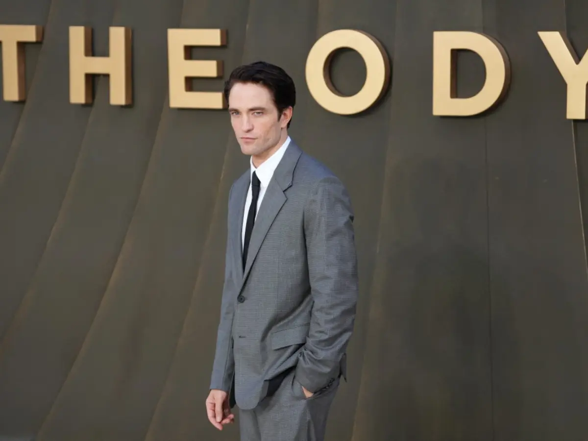 Robert Pattinson